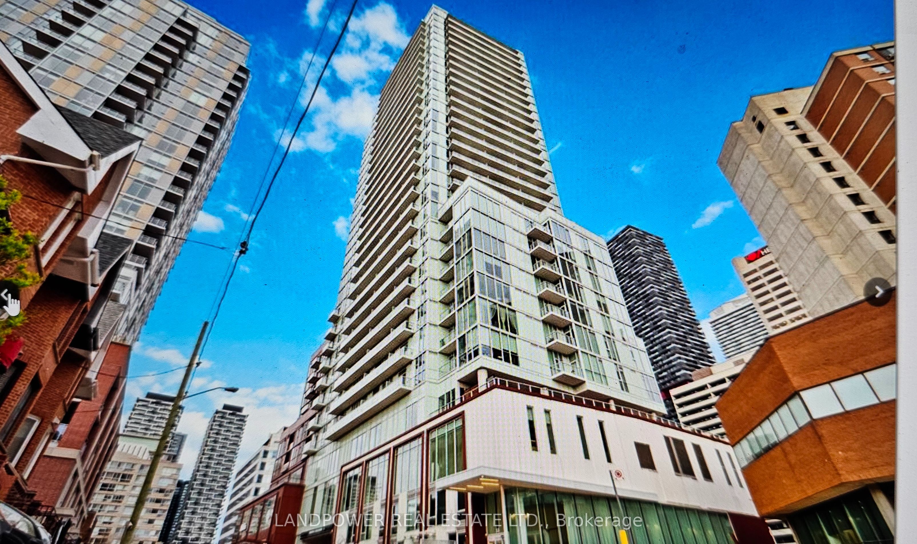 33 Helendale Avenue 1301, Toronto, ON M4R 0A4