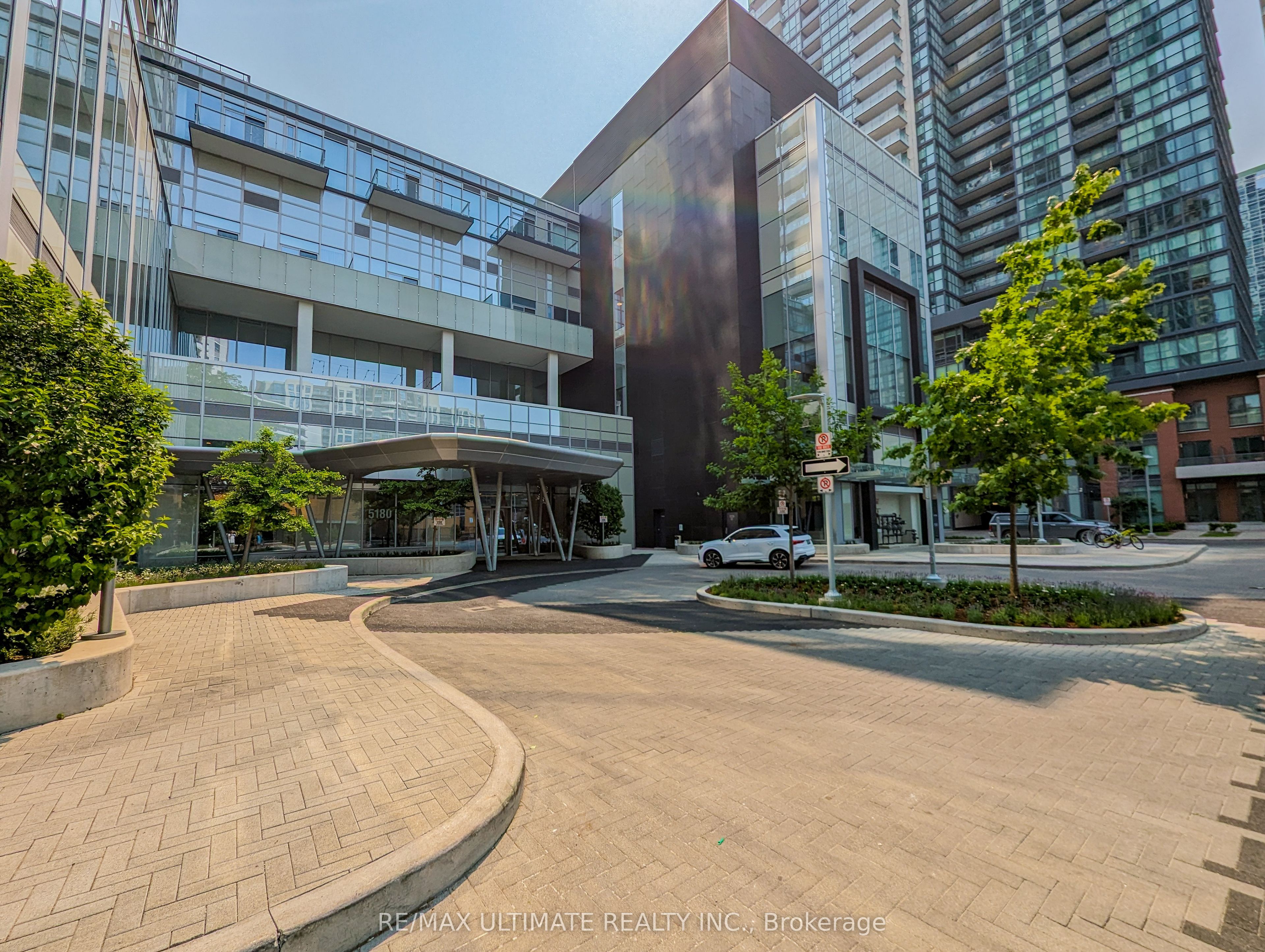 5180 Yonge Street 1412, Toronto, ON M2N 0K5 photo 2