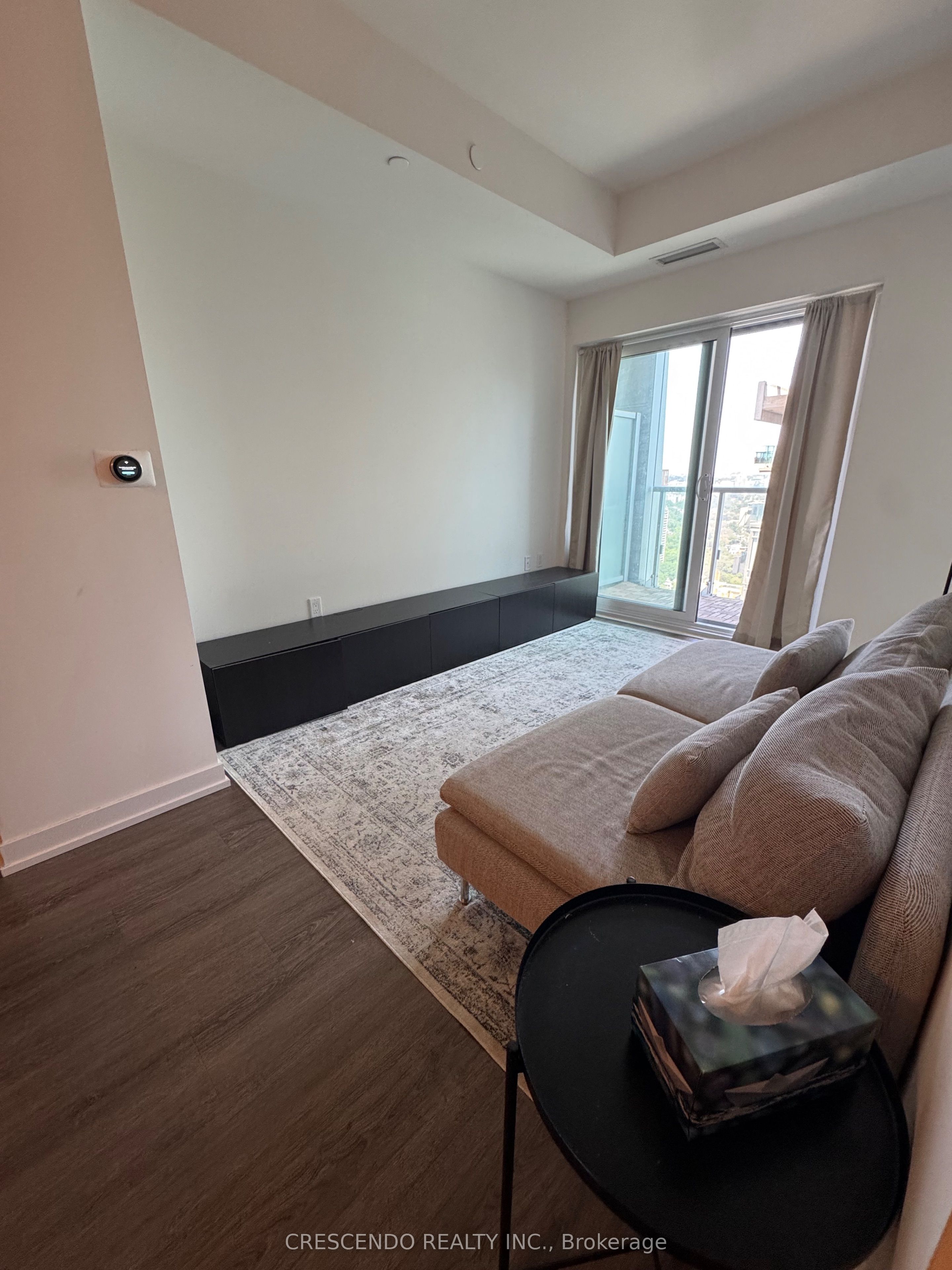 1 Yorkville Avenue N #3307, Toronto, ON M4W 0B1 photo 4