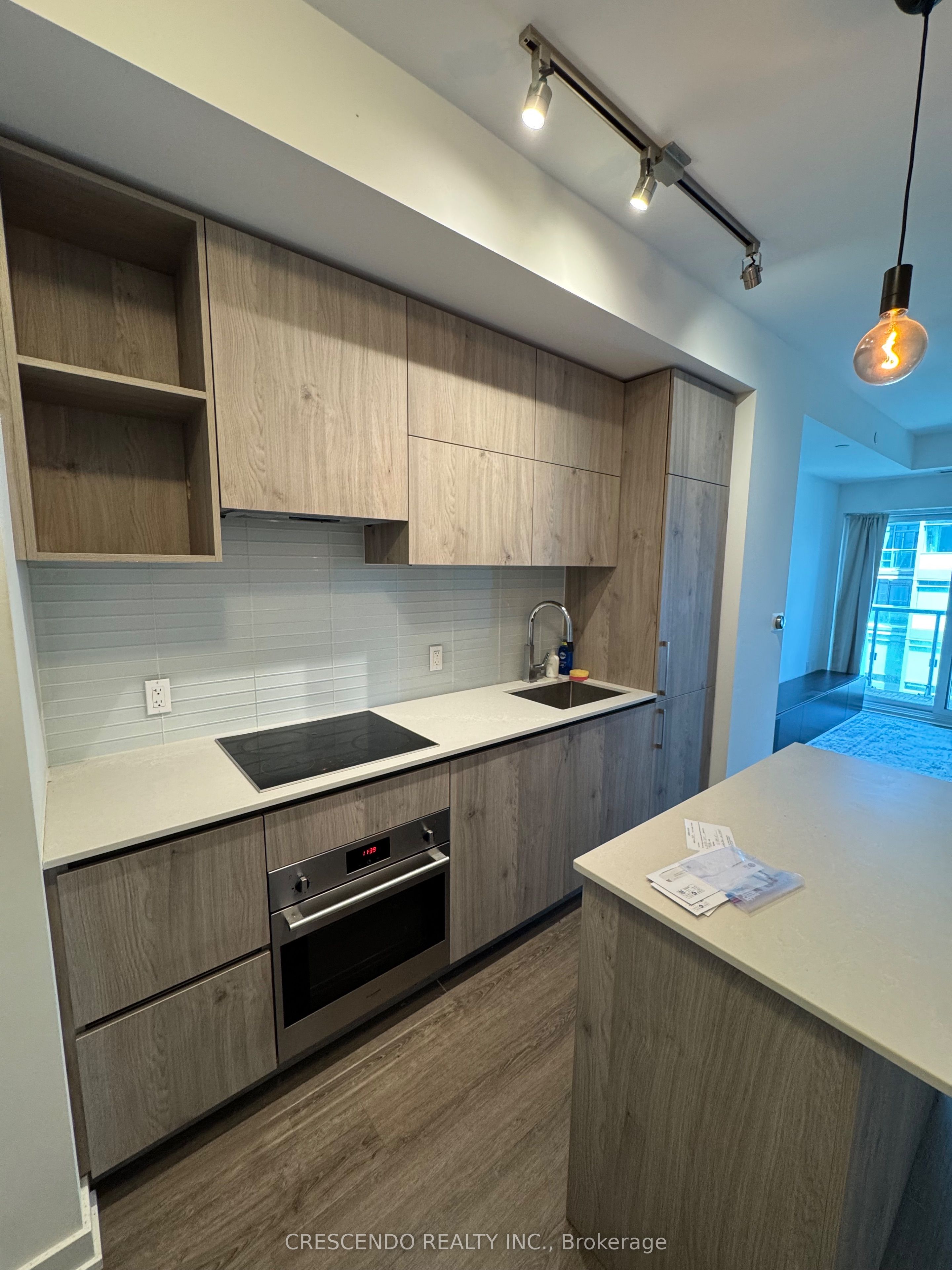 1 Yorkville Avenue N #3307, Toronto, ON M4W 0B1 photo 5