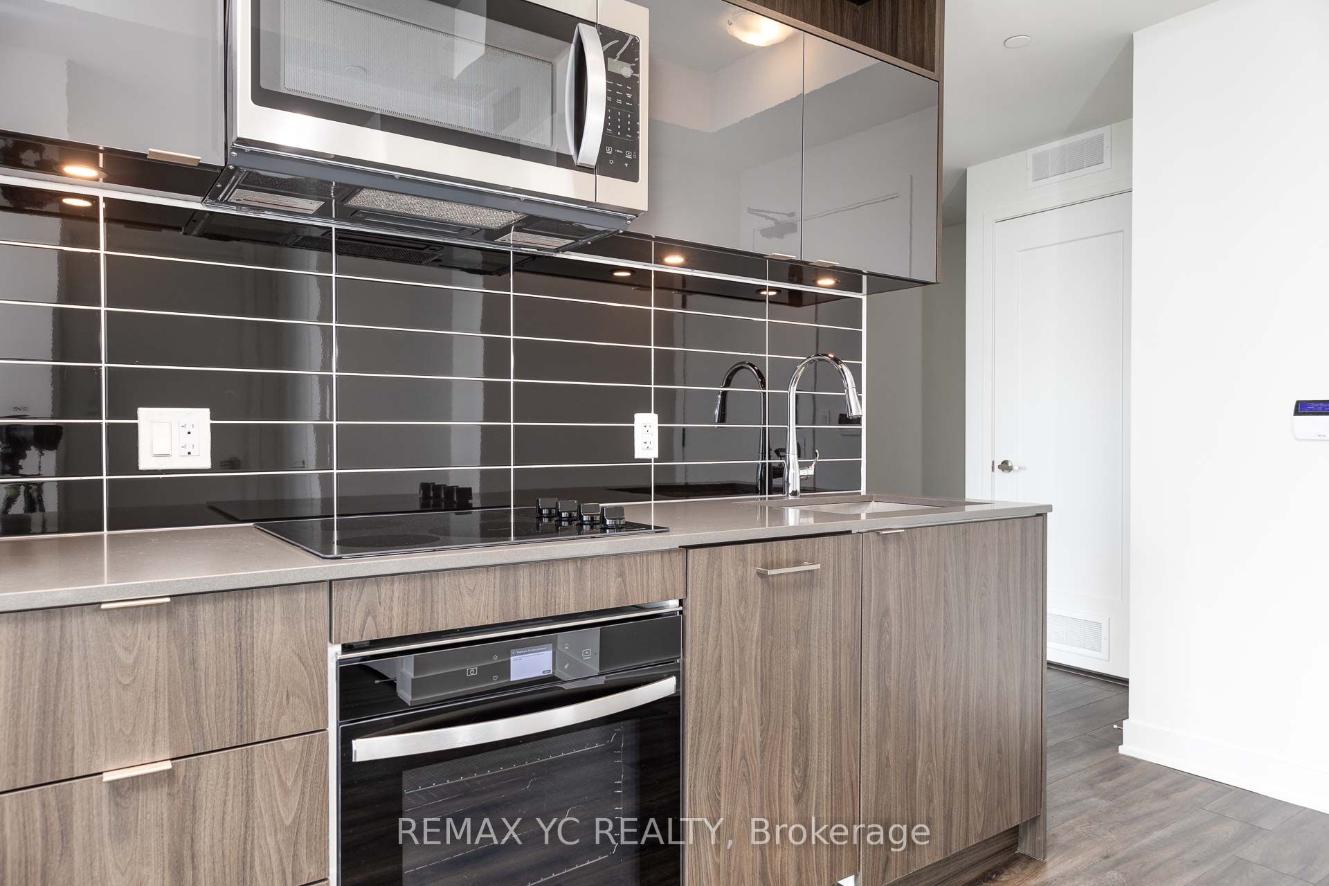 135 Lower Sherbourne Street 2726, Toronto, ON M5A 1Y4 photo 4