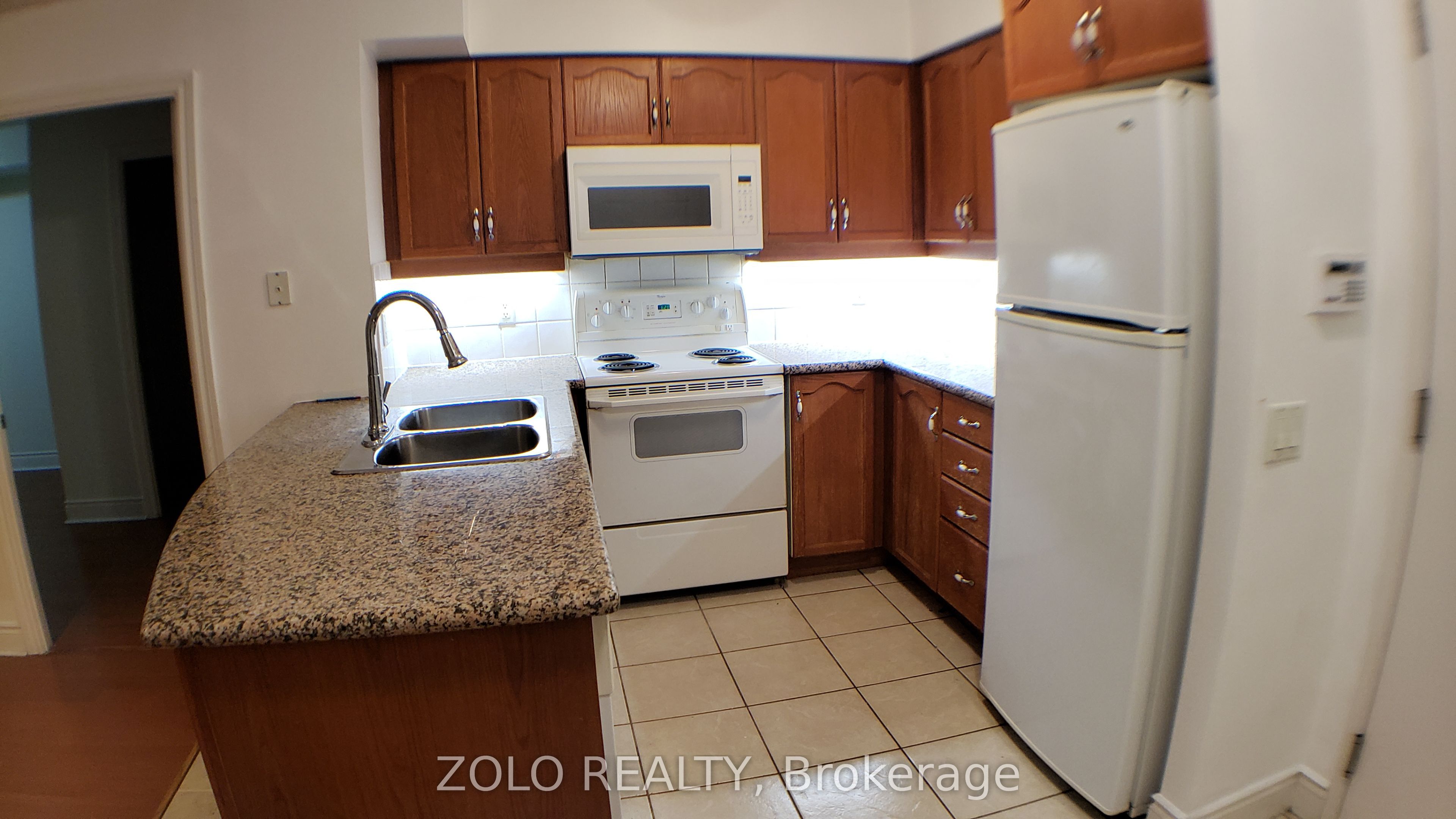 78 Harrison Garden Boulevard 511, Toronto, ON M2N 7E2 photo 5