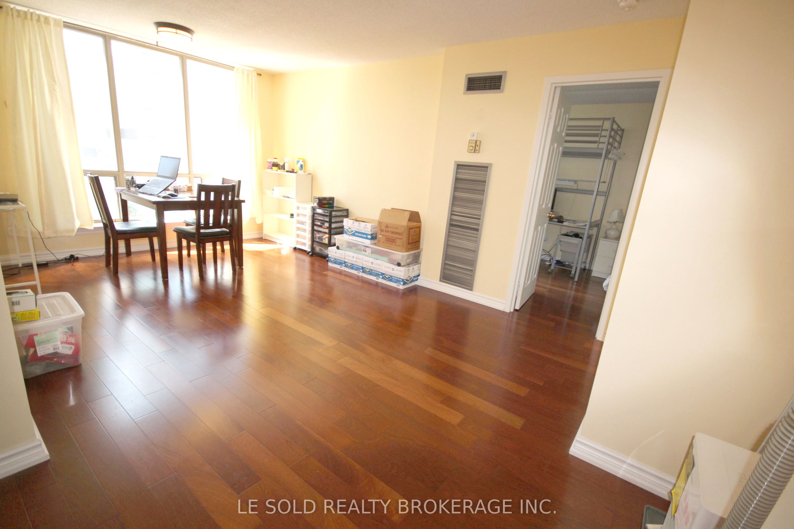 40 Scollard Street 602, Toronto, ON M5R 3S1 photo 2