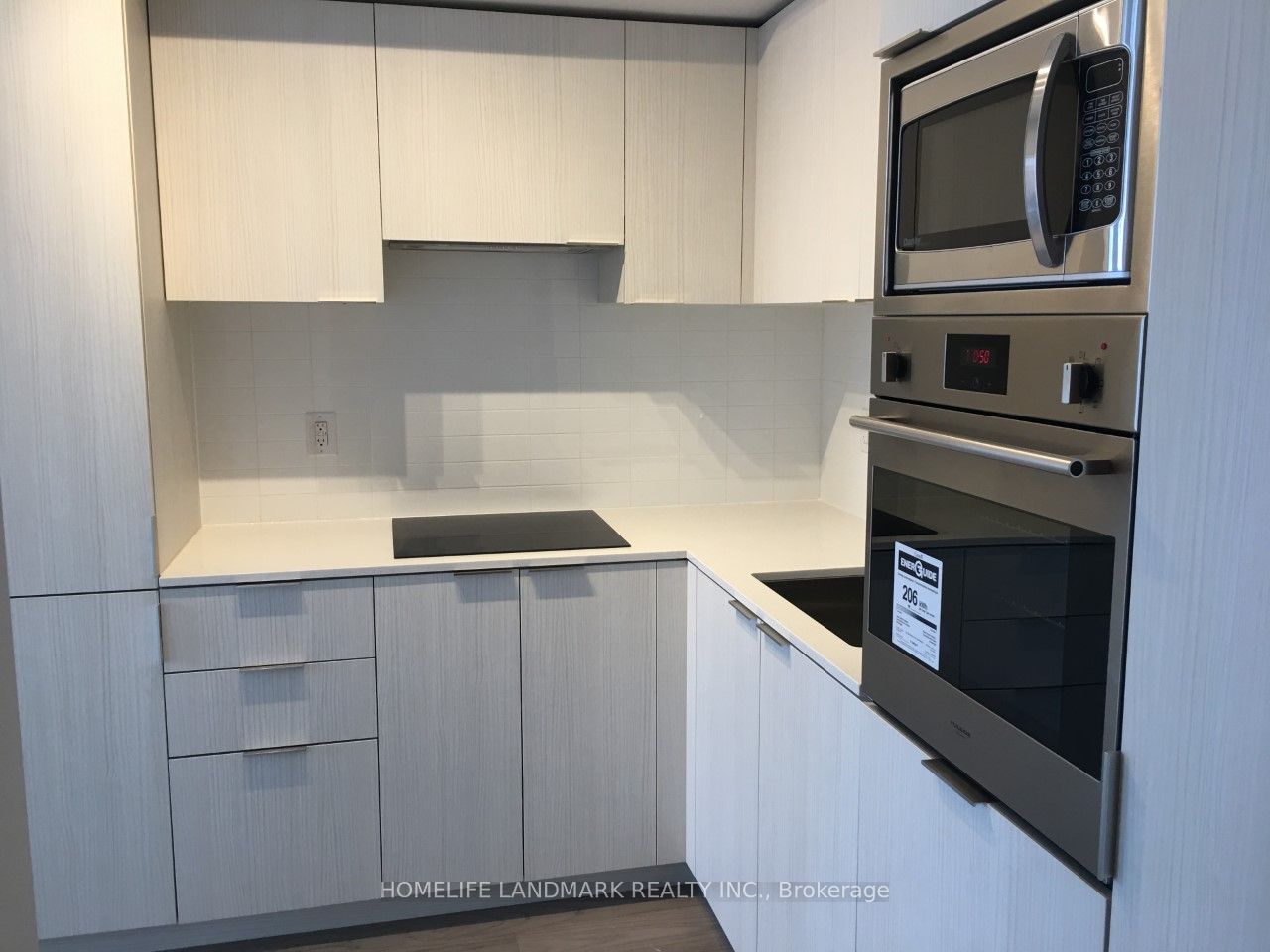 11 Wellesley Street W 1002, Toronto, ON M4Y 1E8 photo 5