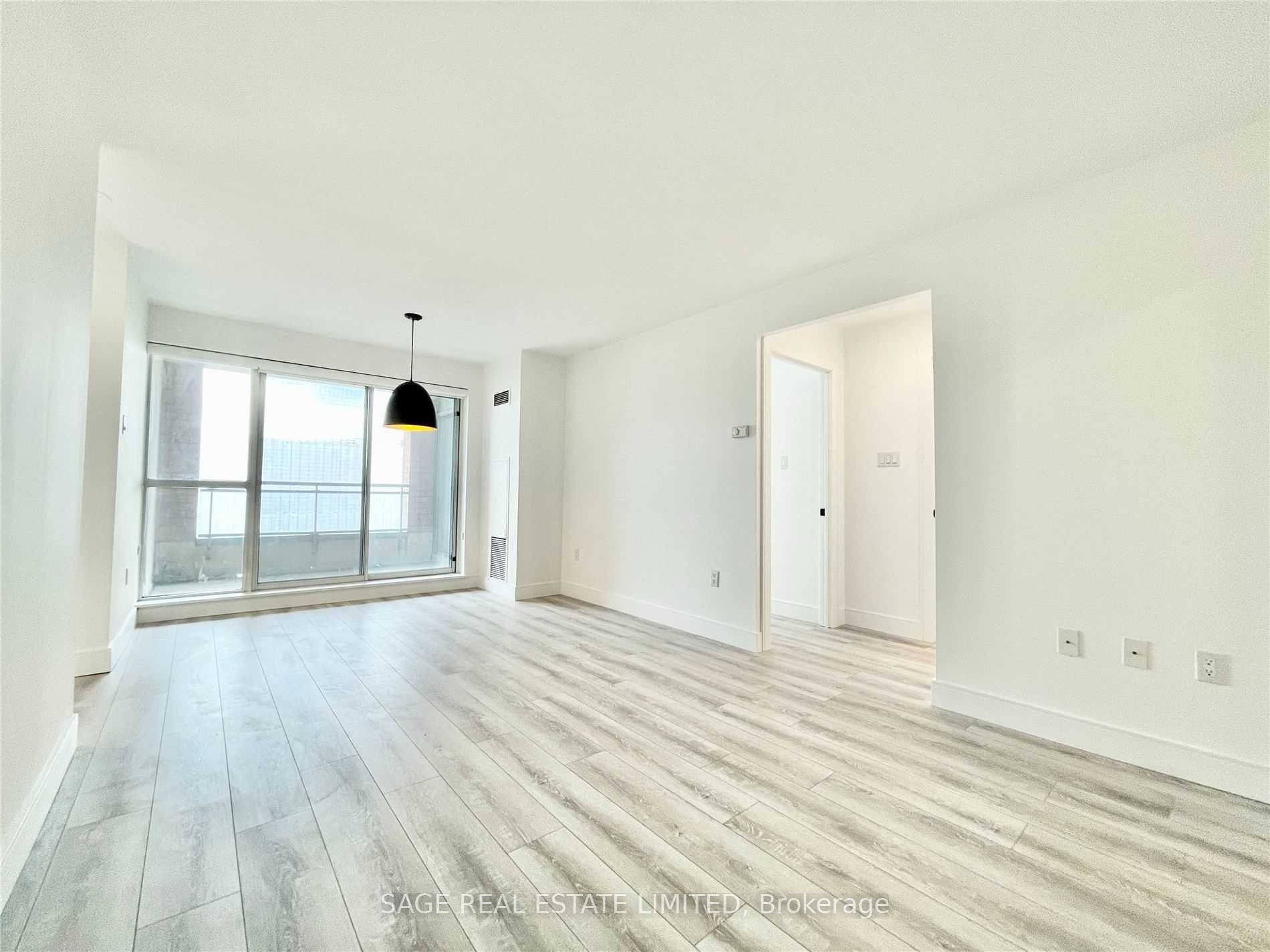 887 Bay Street 1408, Toronto, ON M5S 3K4 photo 5