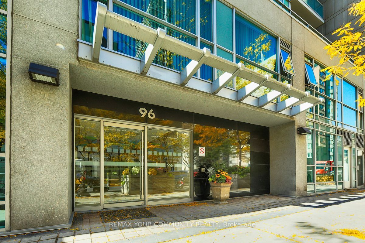 96 St Patrick Street 501, Toronto, ON M5T 1V2 photo 2