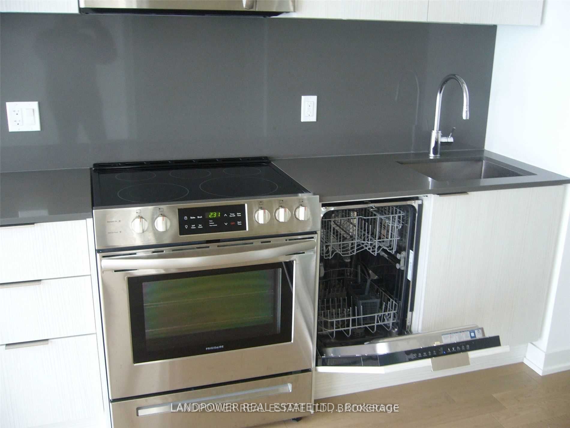 25 Richmond Street E 2514, Toronto, ON M5C 0A6 photo 5