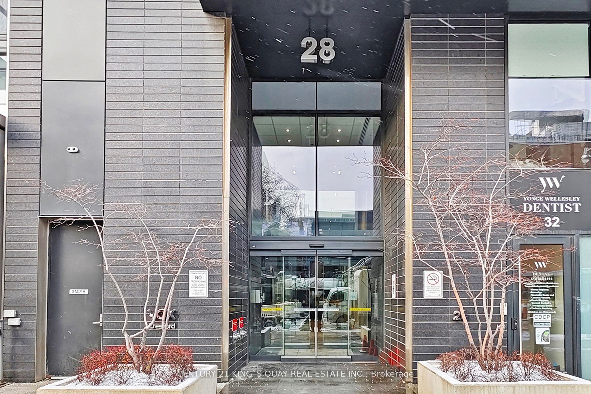 28 Wellesley Street E 1501, Toronto, ON M4Y 0C4 photo 3