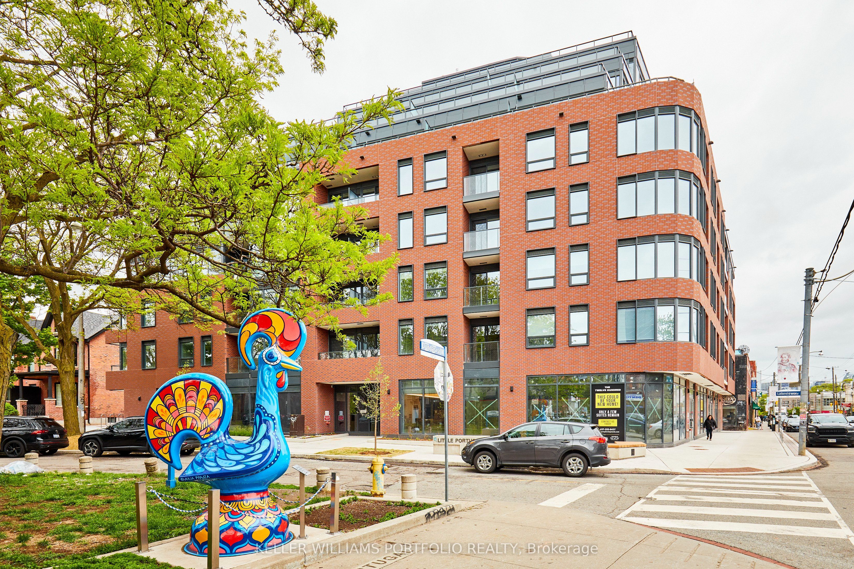 5 Lakeview Avenue 520, Toronto, ON M6J 0H3