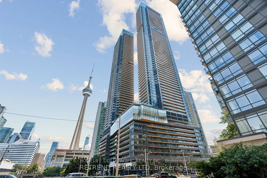 1 Concord Cityplace Way 4201, Toronto, ON M5V 0X3