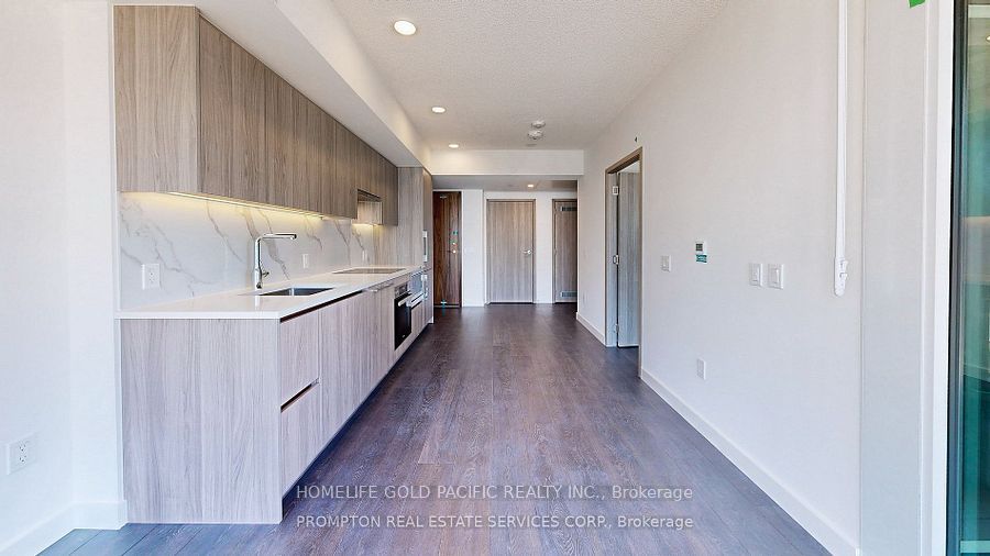 1 Concord Cityplace Way 4201, Toronto, ON M5V 0X3 photo 5