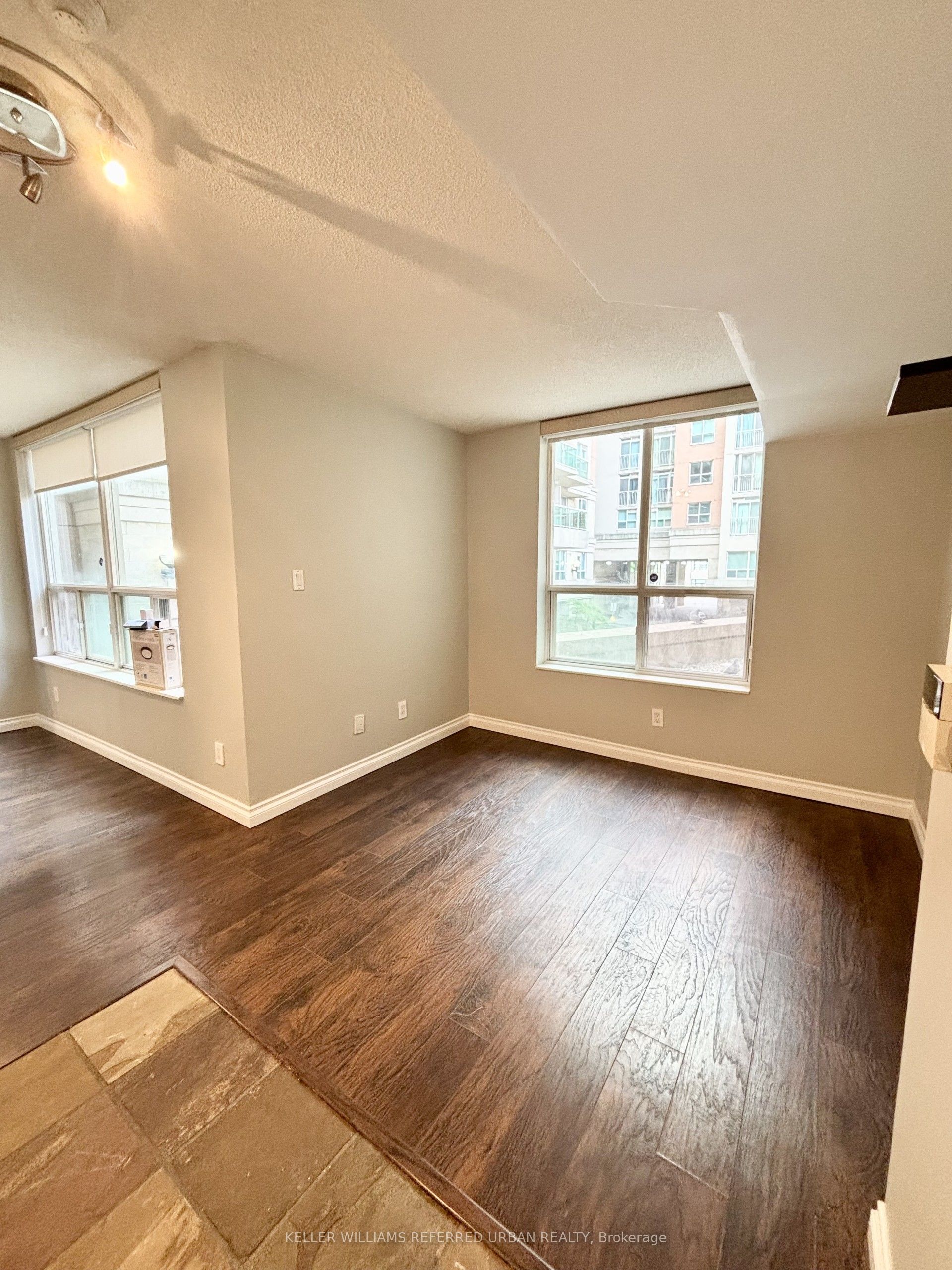 323 Richmond Street 201, Toronto, ON M5A 4R3 photo 5