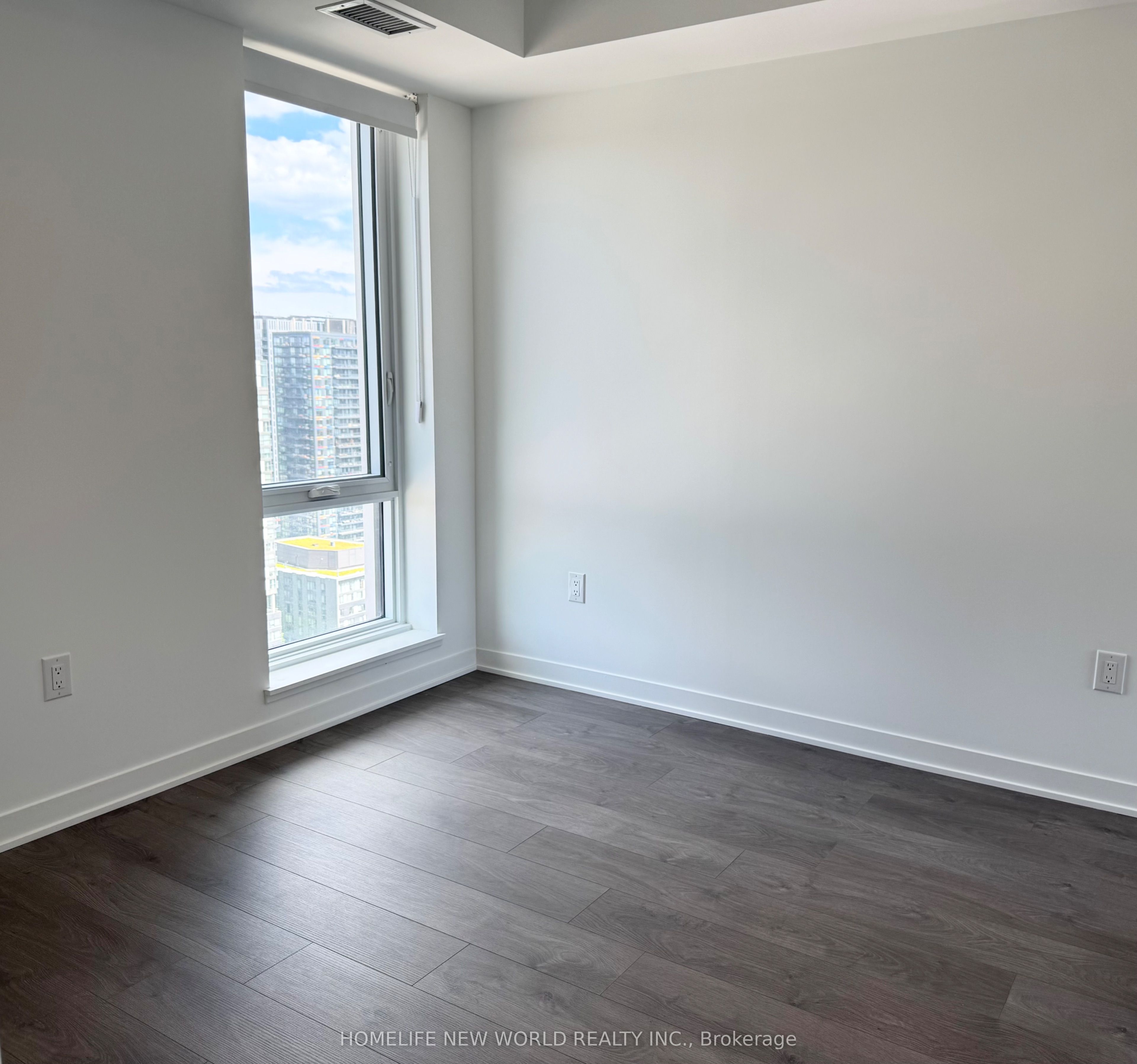 10 Oak Street 2112, Toronto, ON M5A 0Z1 photo 4