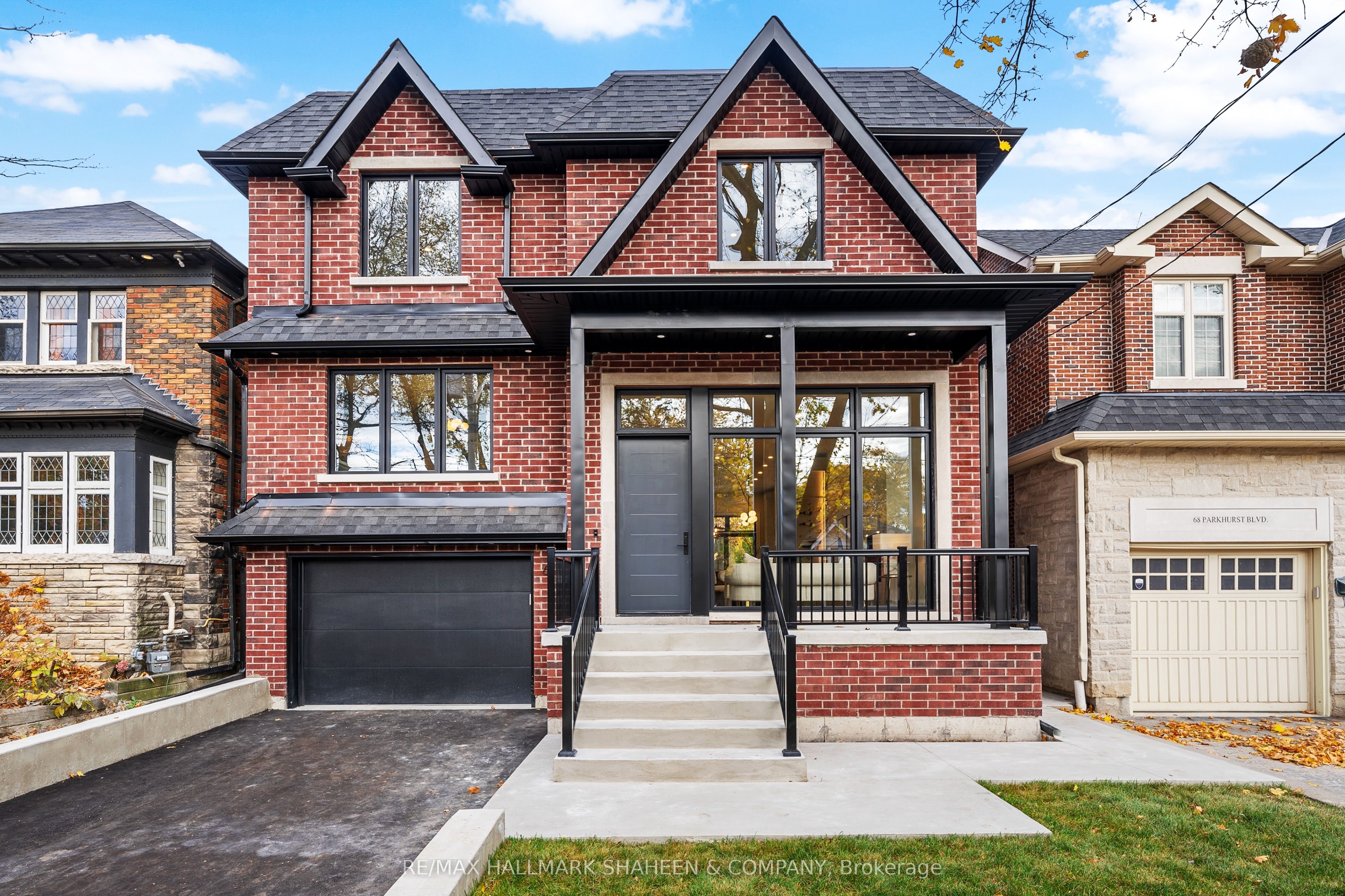 66 Parkhurst Boulevard, Toronto, ON M4G 2E2