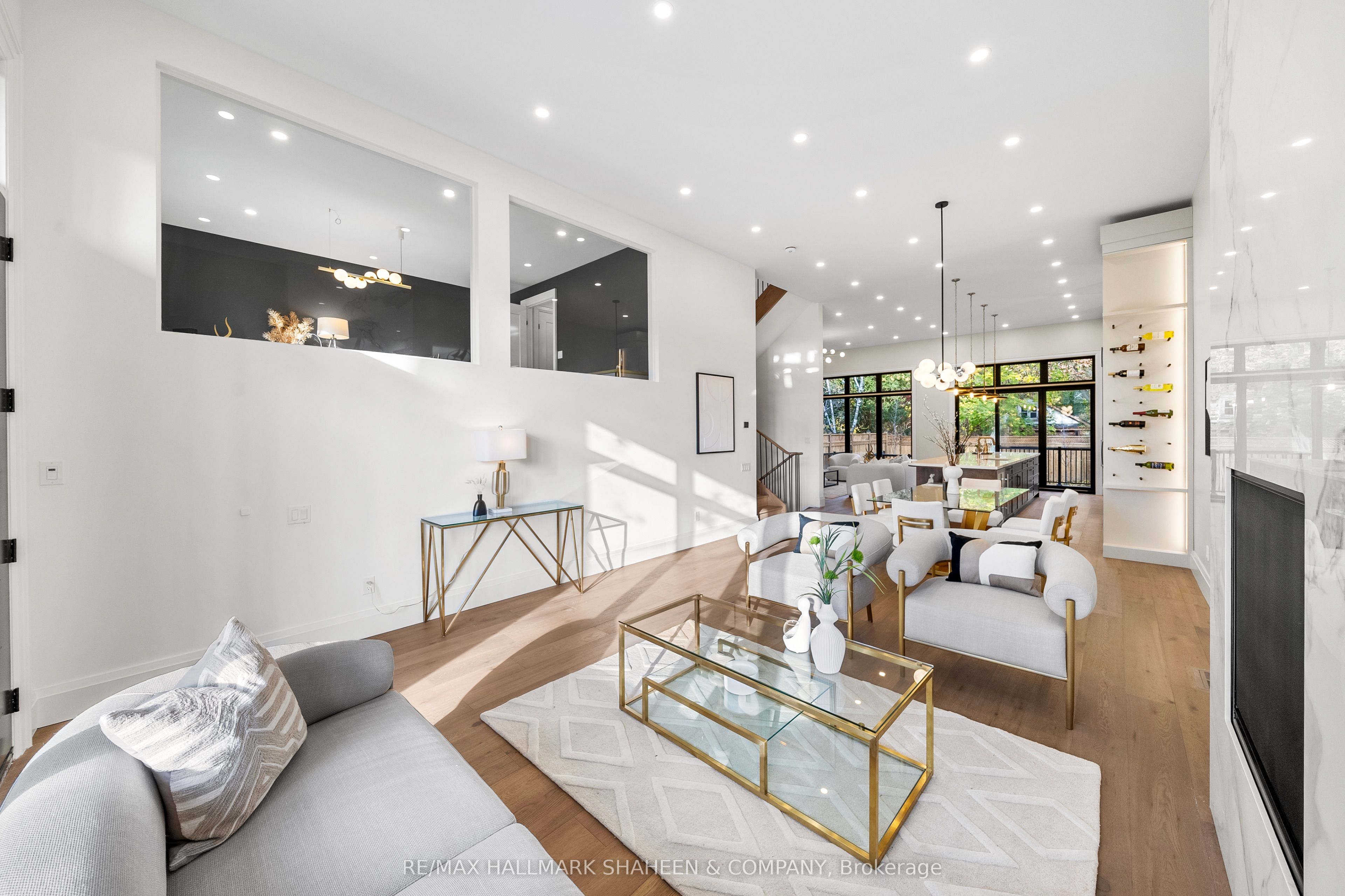 66 Parkhurst Boulevard, Toronto, ON M4G 2E2 photo 4