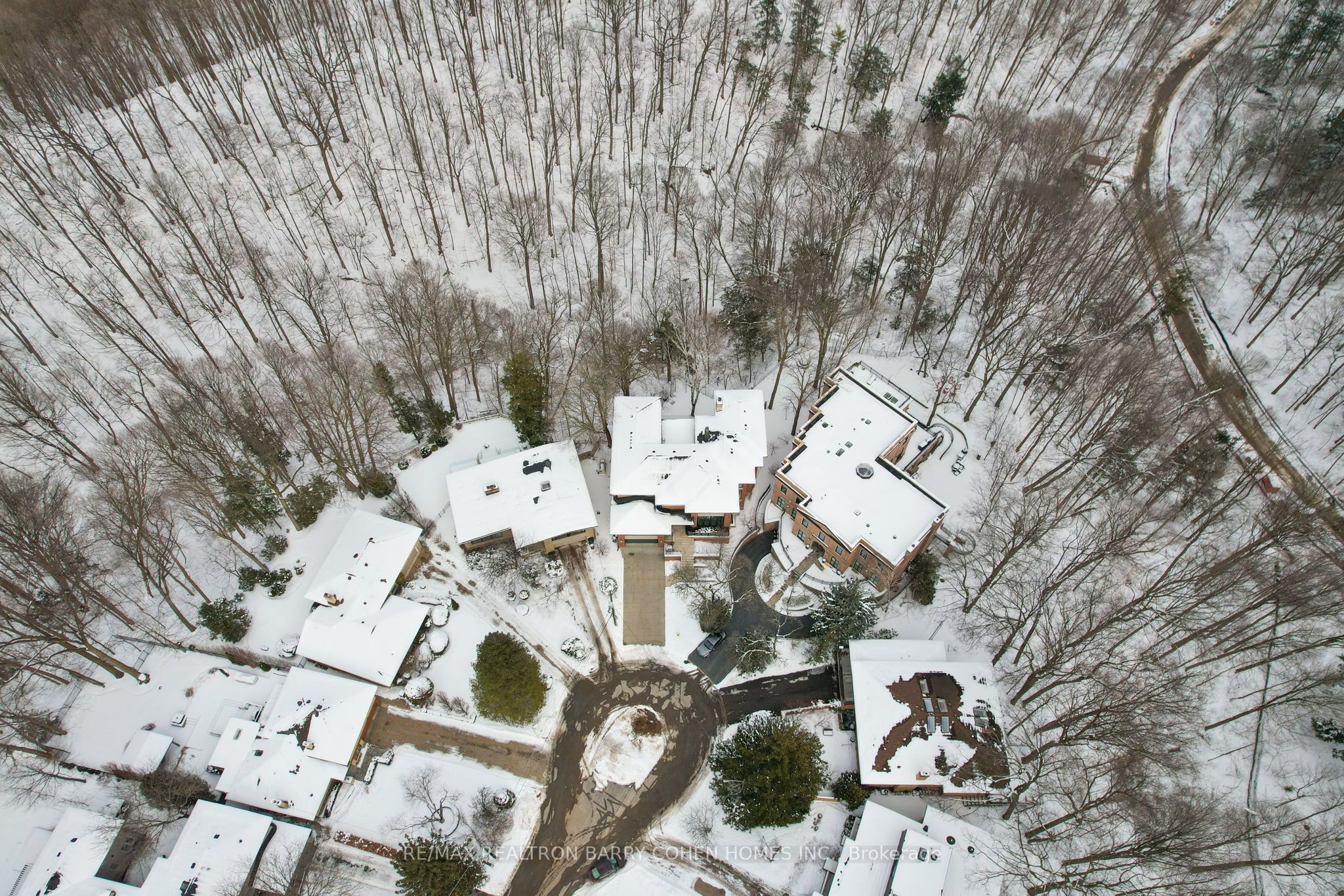 58 Timberlane Drive, Toronto, ON M3H 1J4 photo 3