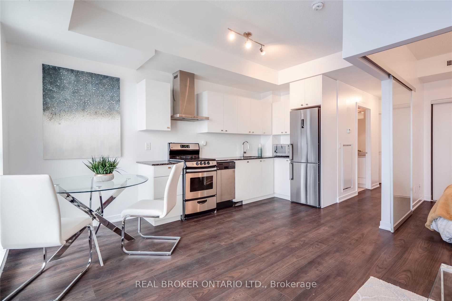 51 East Liberty Street 1114, Toronto, ON M6K 3P8 photo 2