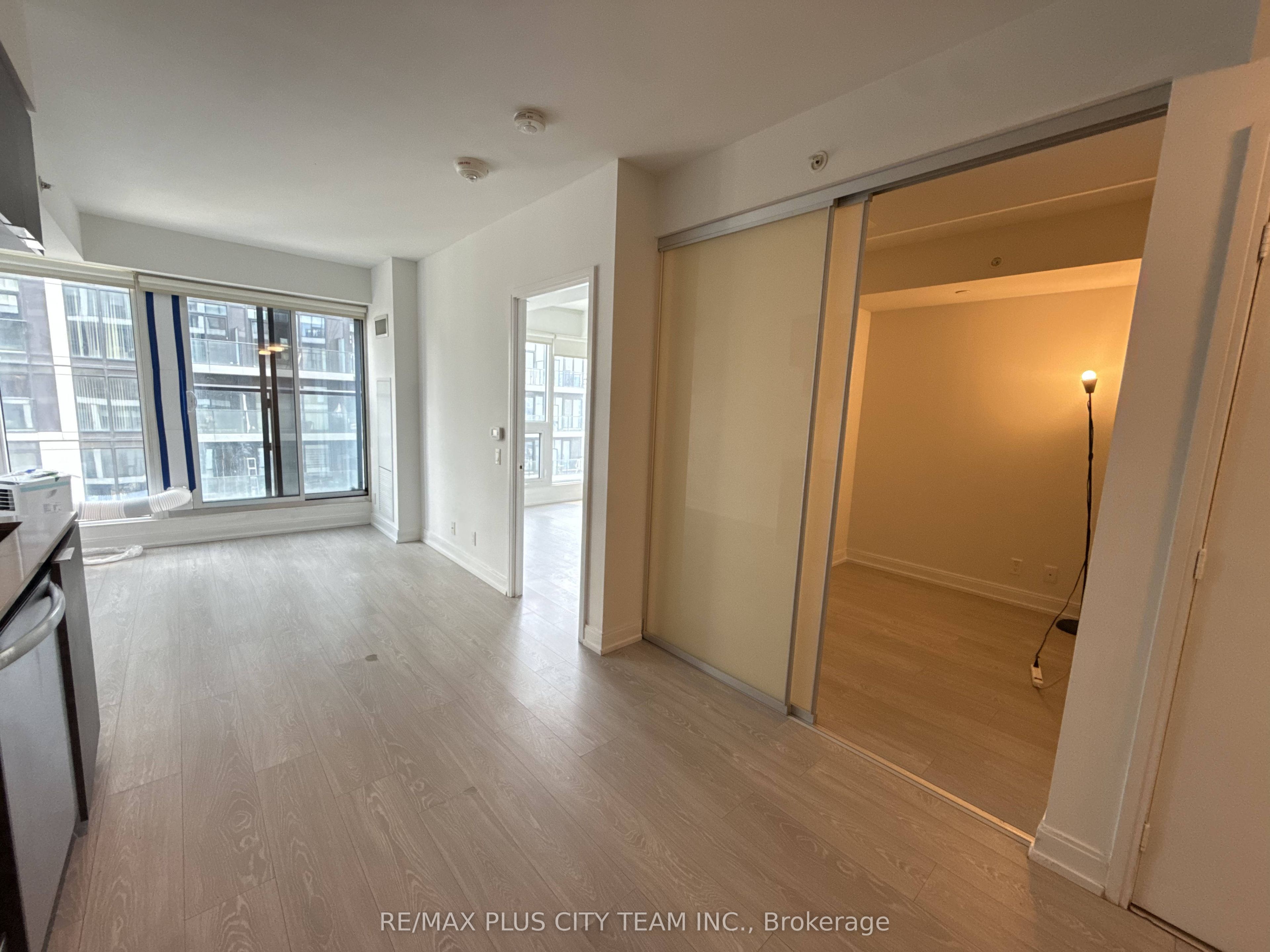 181 Dundas Street E 1901, Toronto, ON M5A 0N5 photo 3