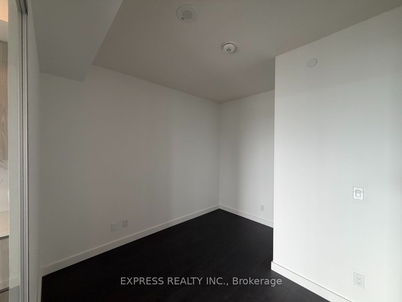75 Billes Heights 2106, Toronto, ON M2K 0J8 photo 3
