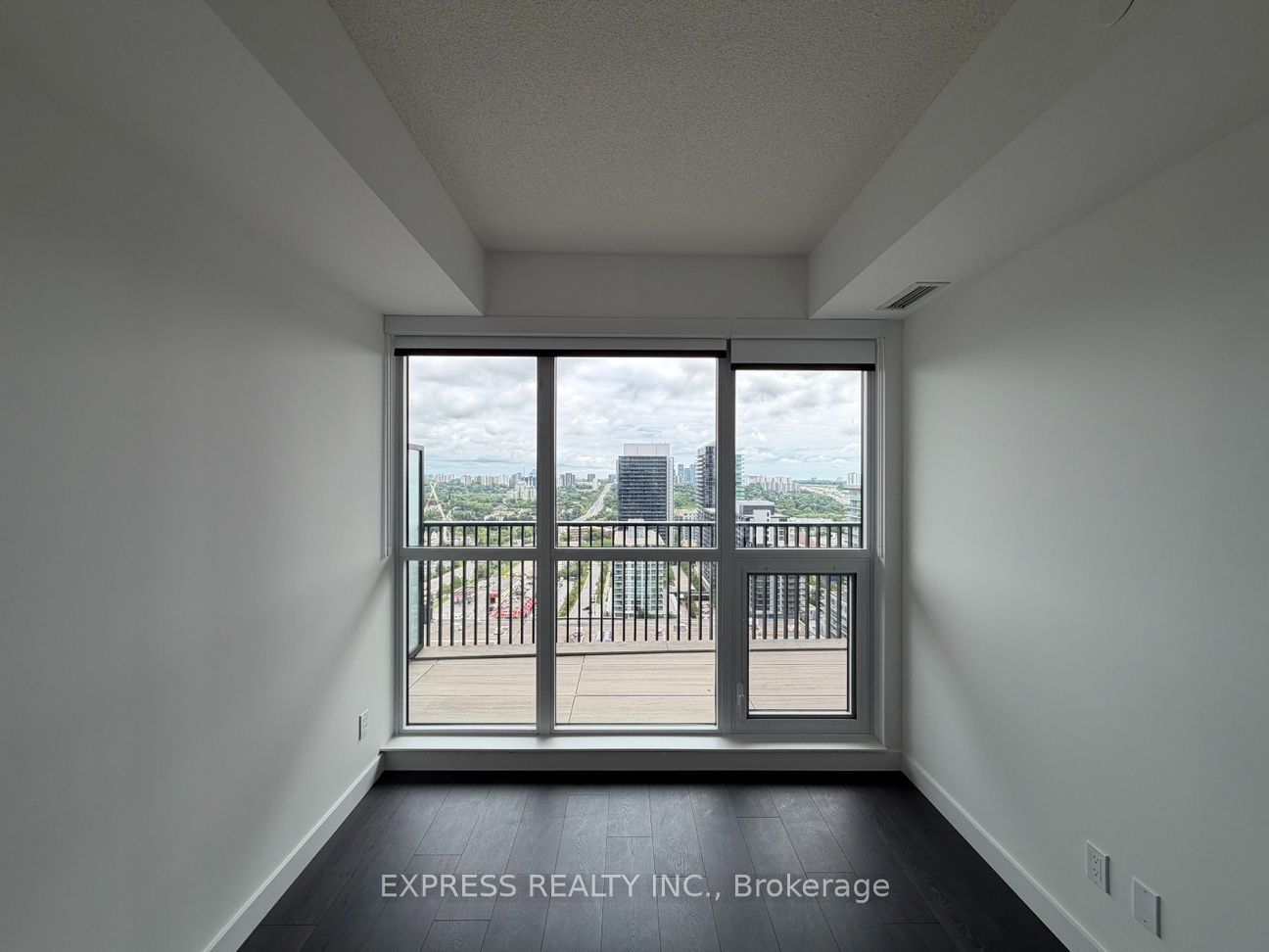 75 Billes Heights 2106, Toronto, ON M2K 0J8 photo 4