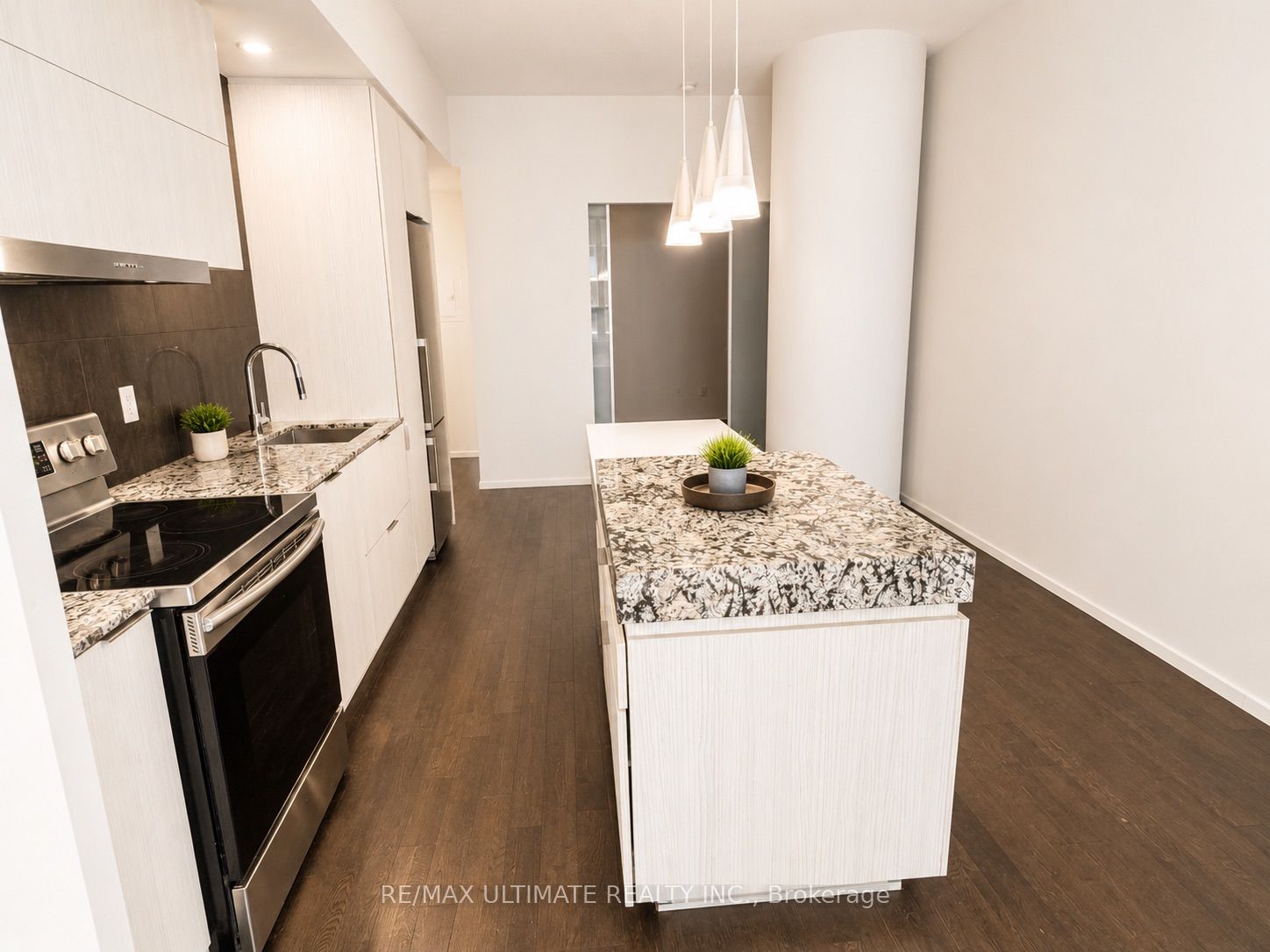101 Charles Street E 301, Toronto, ON M4Y 0A9 photo 5