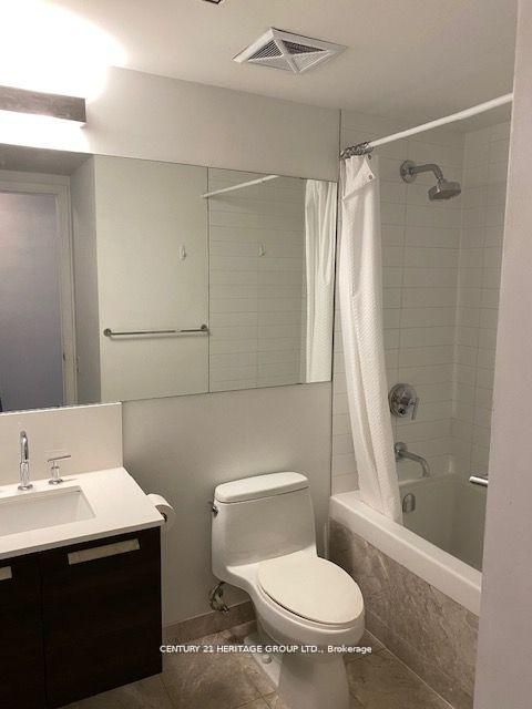 57 St Joseph Street 1507, Toronto, ON M5S 0C5 photo 5