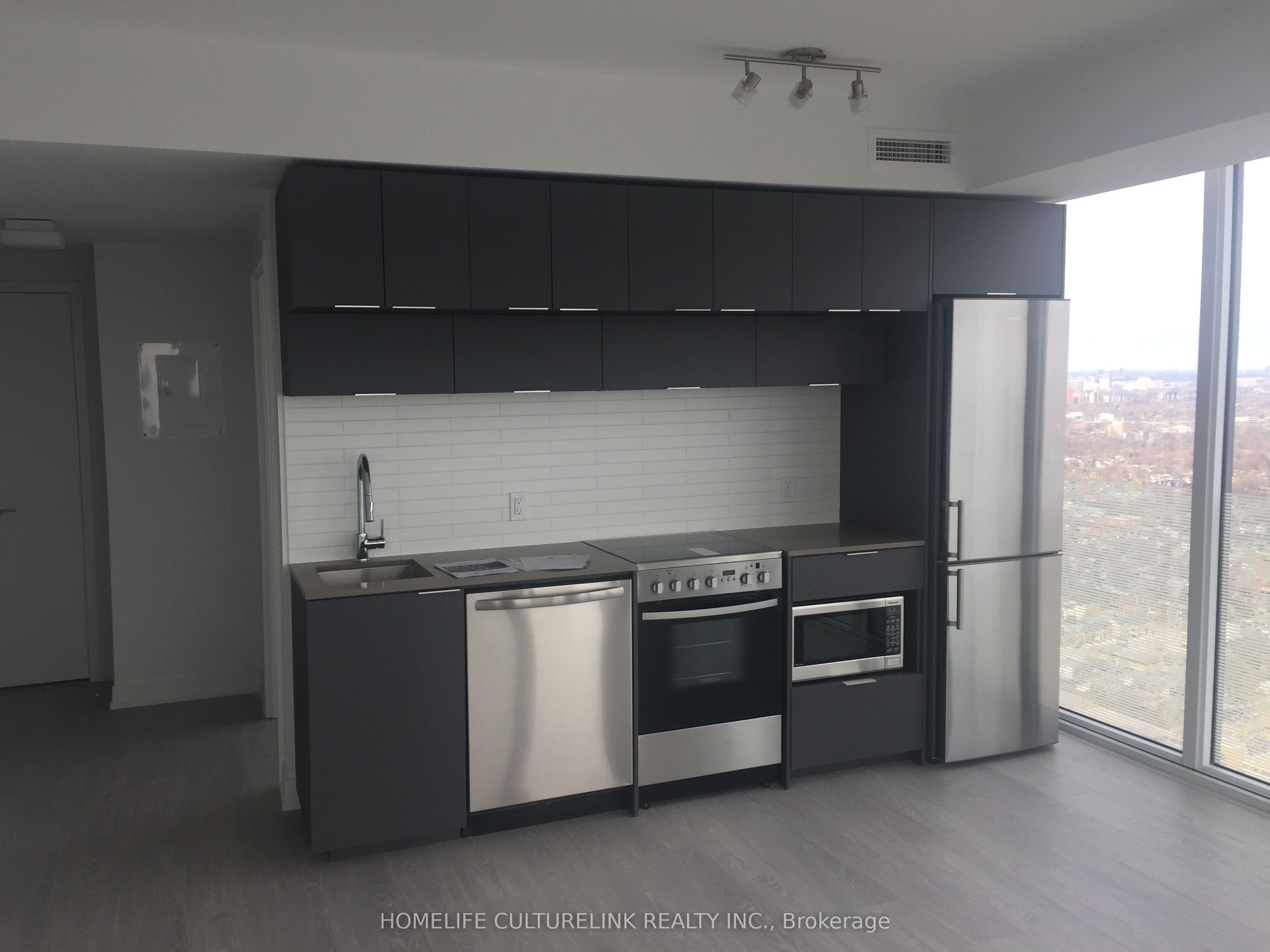 181 Dundas Street E 5505, Toronto, ON M5A 0N5 photo 4