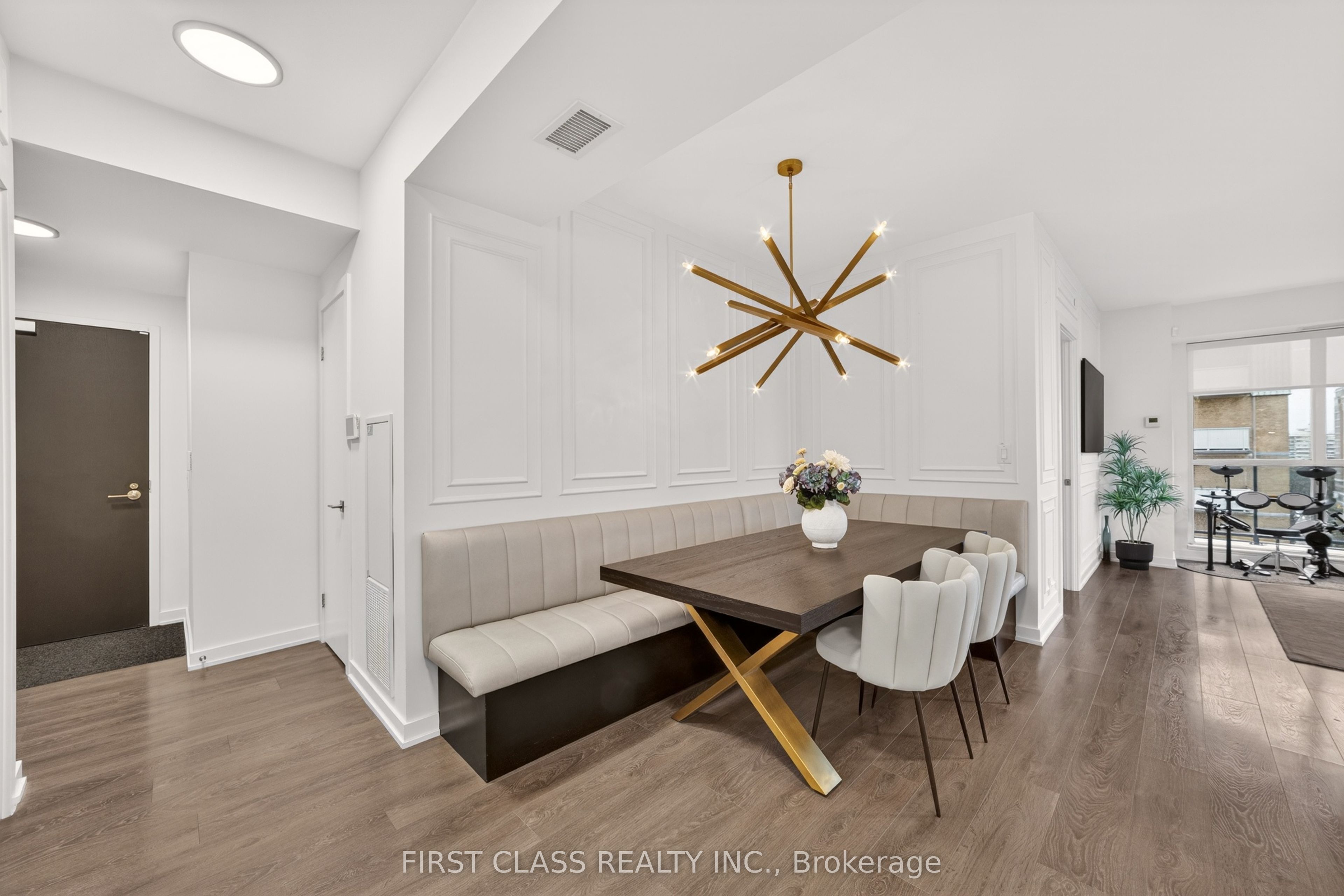 609 Avenue Road 707, Toronto, ON M4V 0B1 photo 4