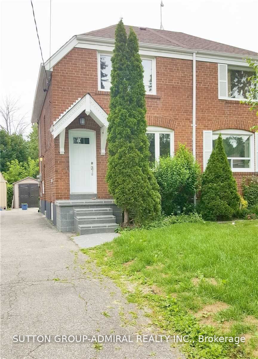 112 Glenvale Boulevard, Toronto, ON M4G 2V9