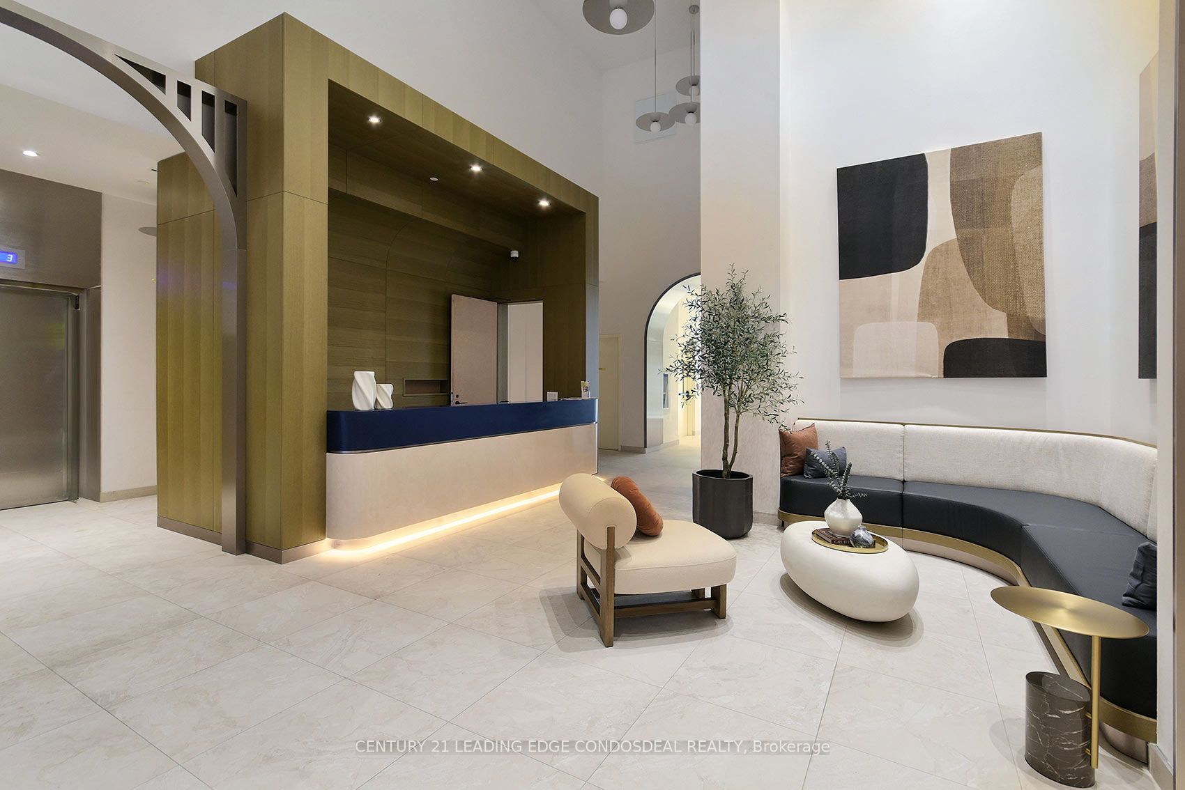 181 Sterling Road 315, Toronto, ON M6R 2B2 photo 4