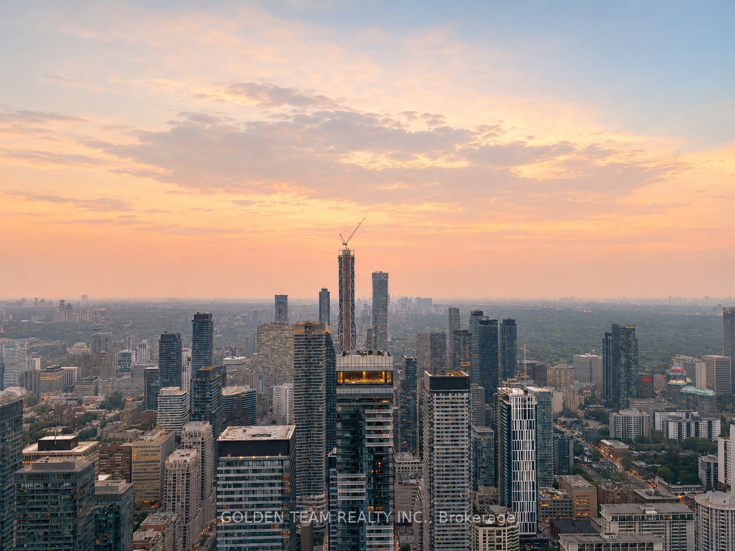 388 Yonge Street 7501, Toronto, ON M5B 0A4 photo 4