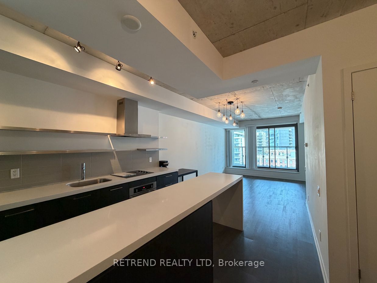 560 King Street W 610, Toronto, ON M5V 1M3 photo 4