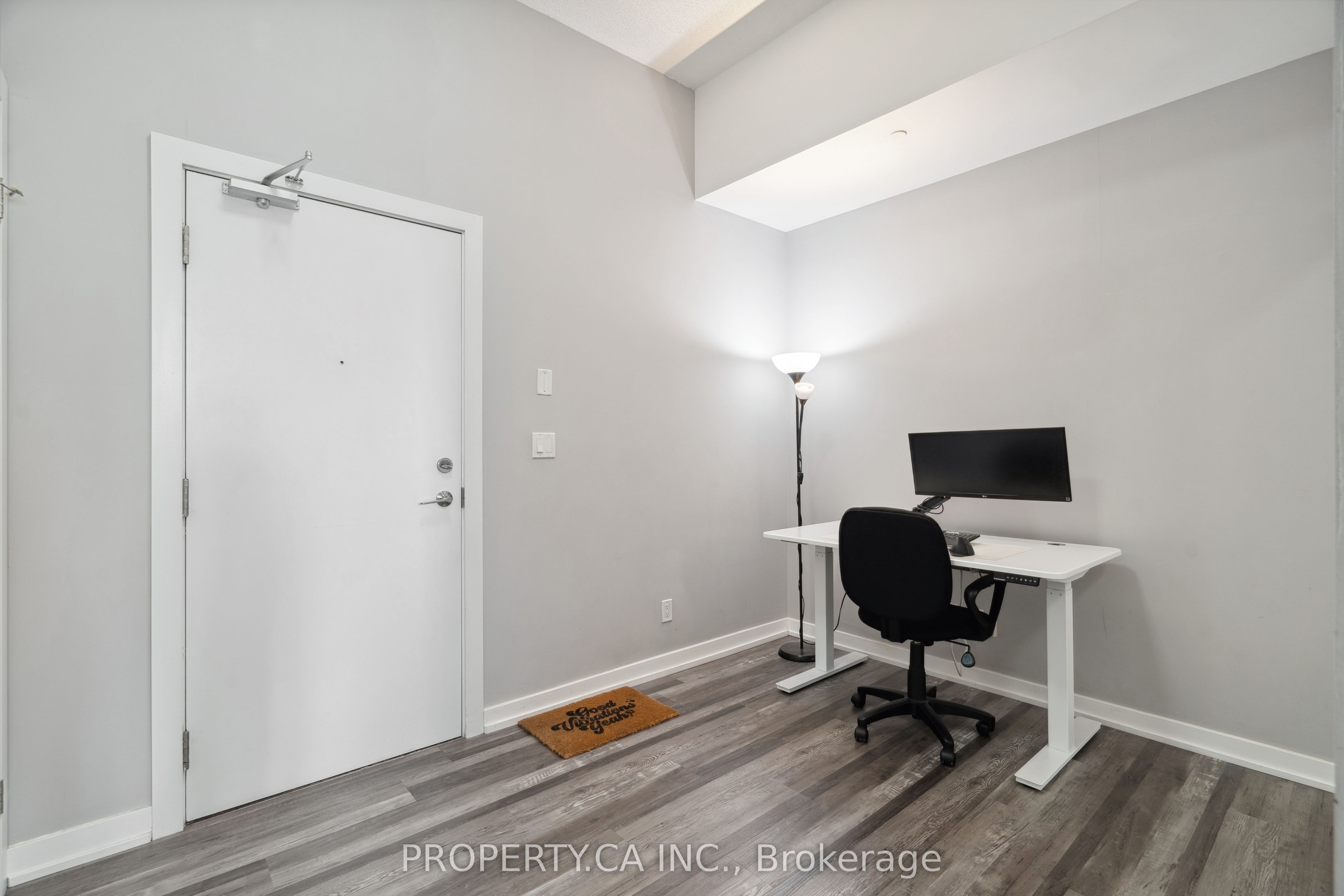 20 Bruyeres Mews 721, Toronto, ON M5V 0G8 photo 3
