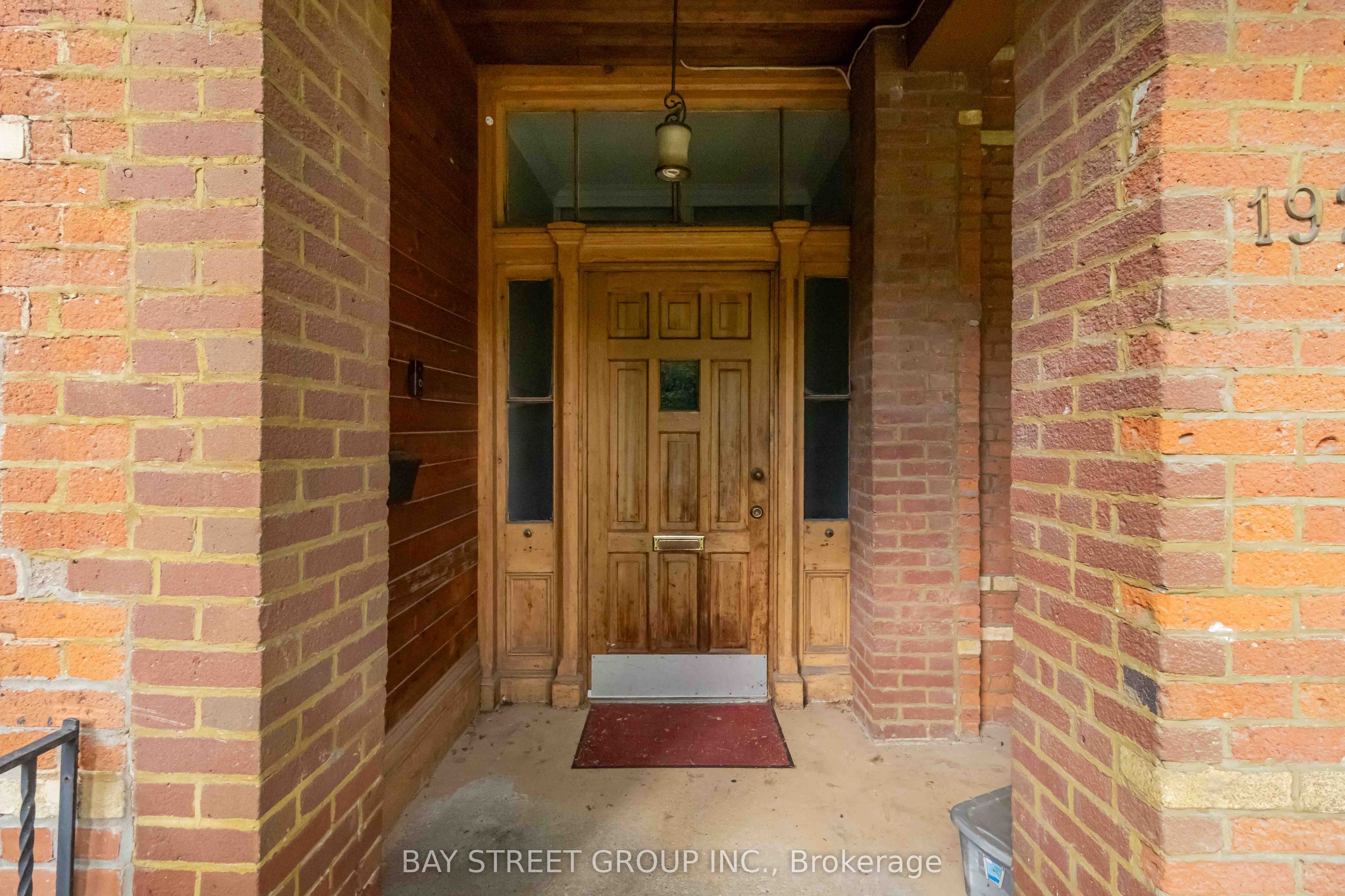 192 Seaton Street 2, Toronto, ON M5A 2T4 photo 2
