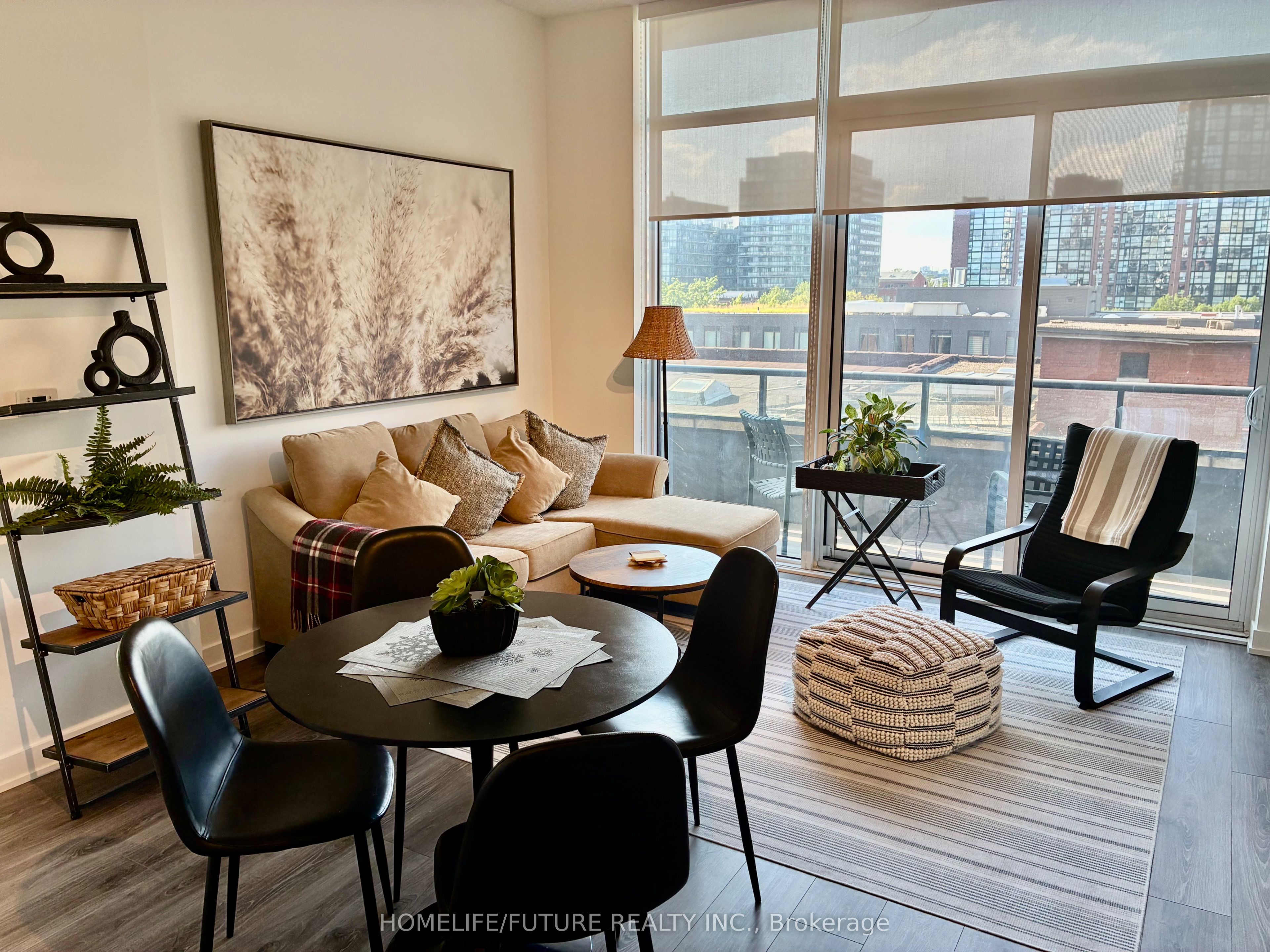 9 Tecumseth Street 610, Toronto, ON M5V 0S5 photo 4