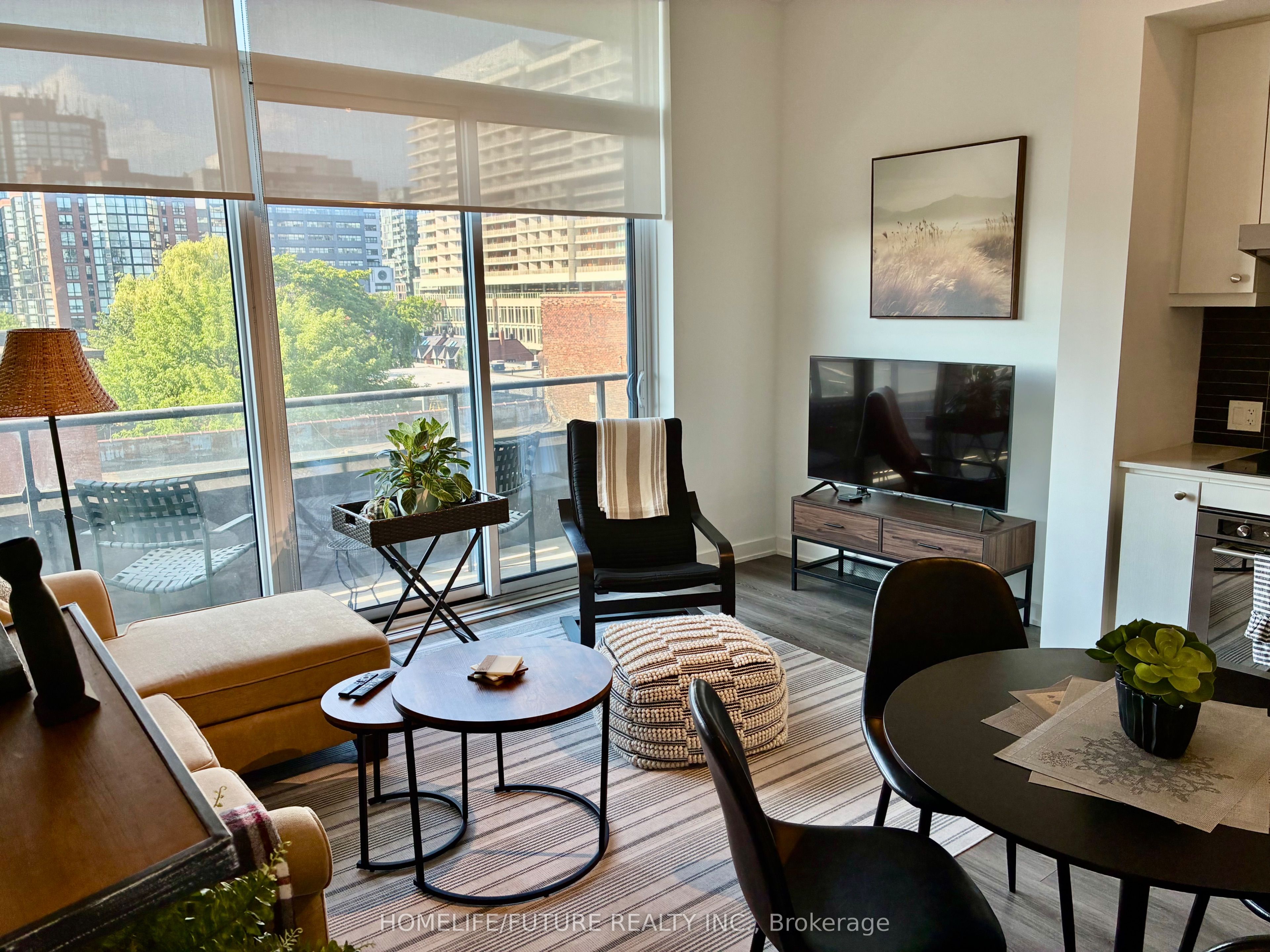 9 Tecumseth Street 610, Toronto, ON M5V 0S5 photo 5