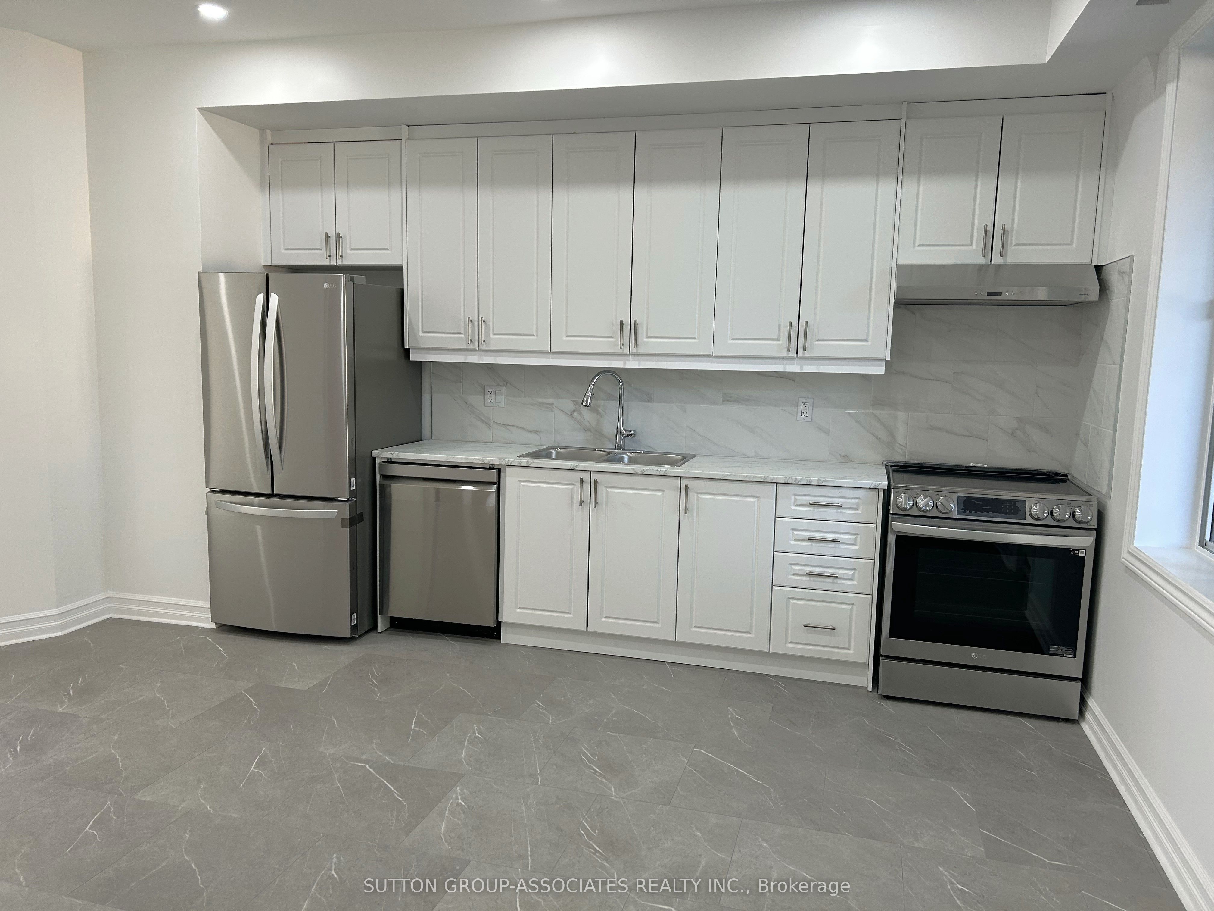 792 College Street 2nd fl, Toronto, ON M6G 1C5 photo 5