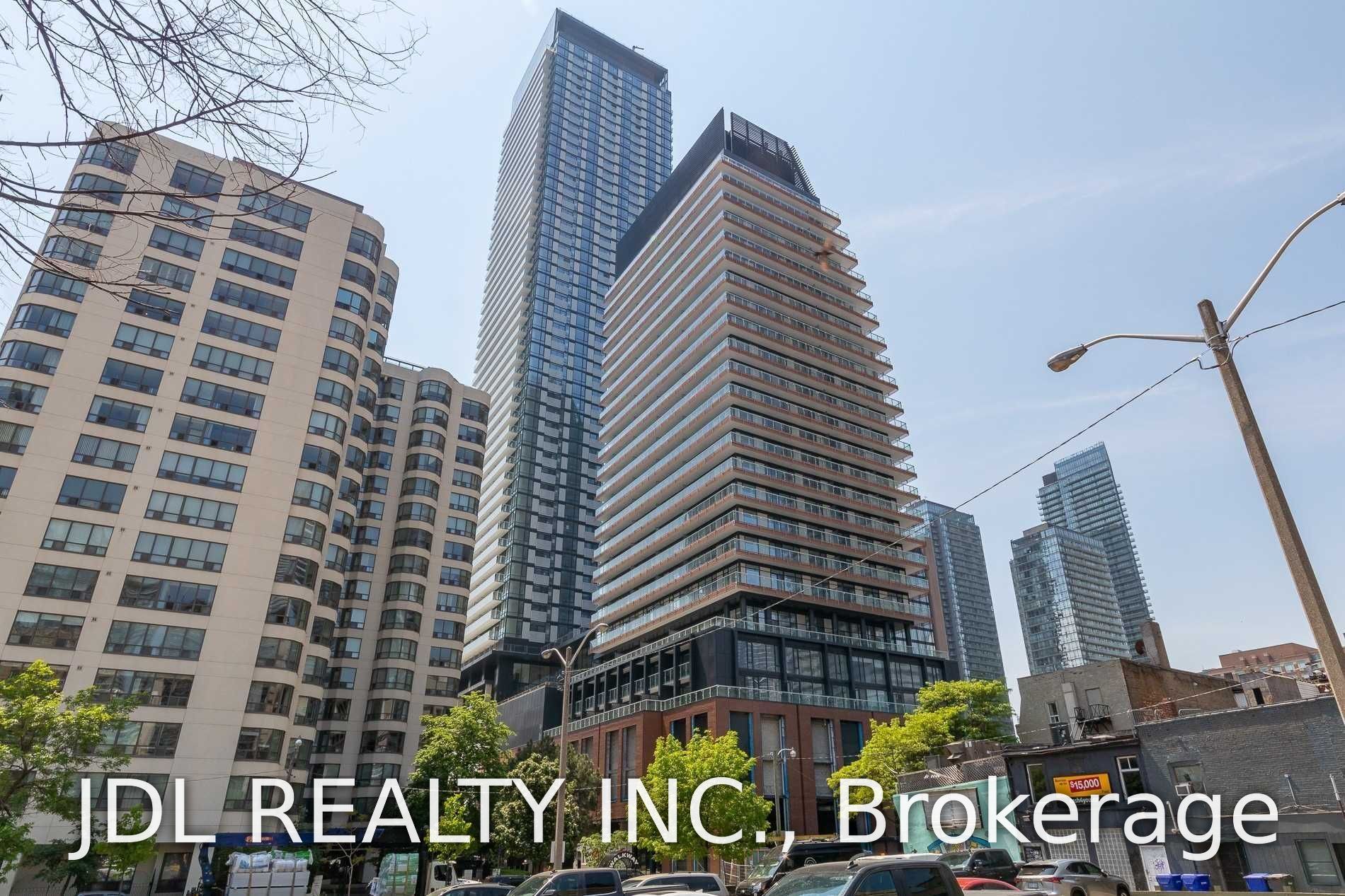 18 Maitland Terrace 401, Toronto, ON M4Y 1Y3