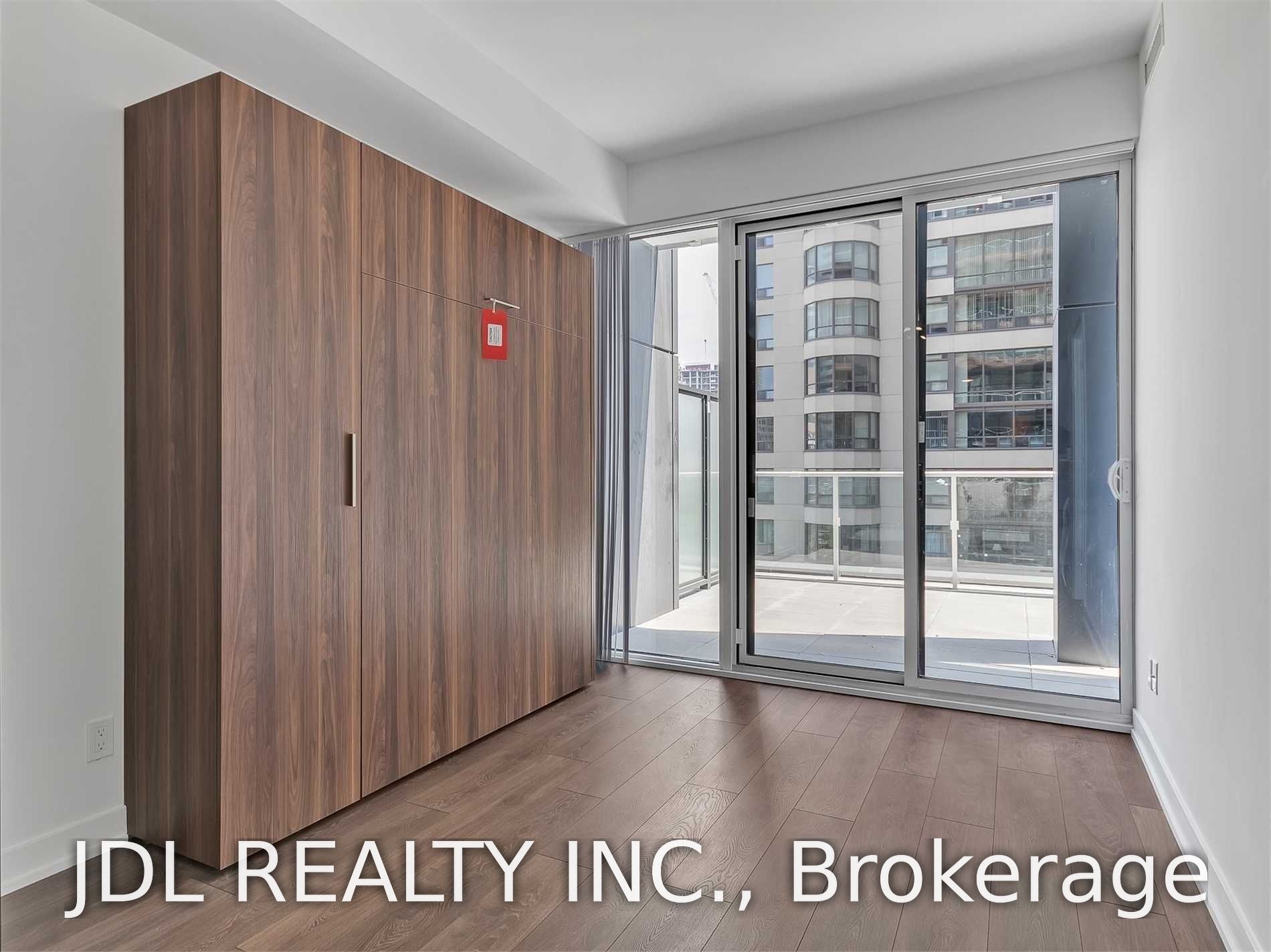 18 Maitland Terrace 401, Toronto, ON M4Y 1Y3 photo 2