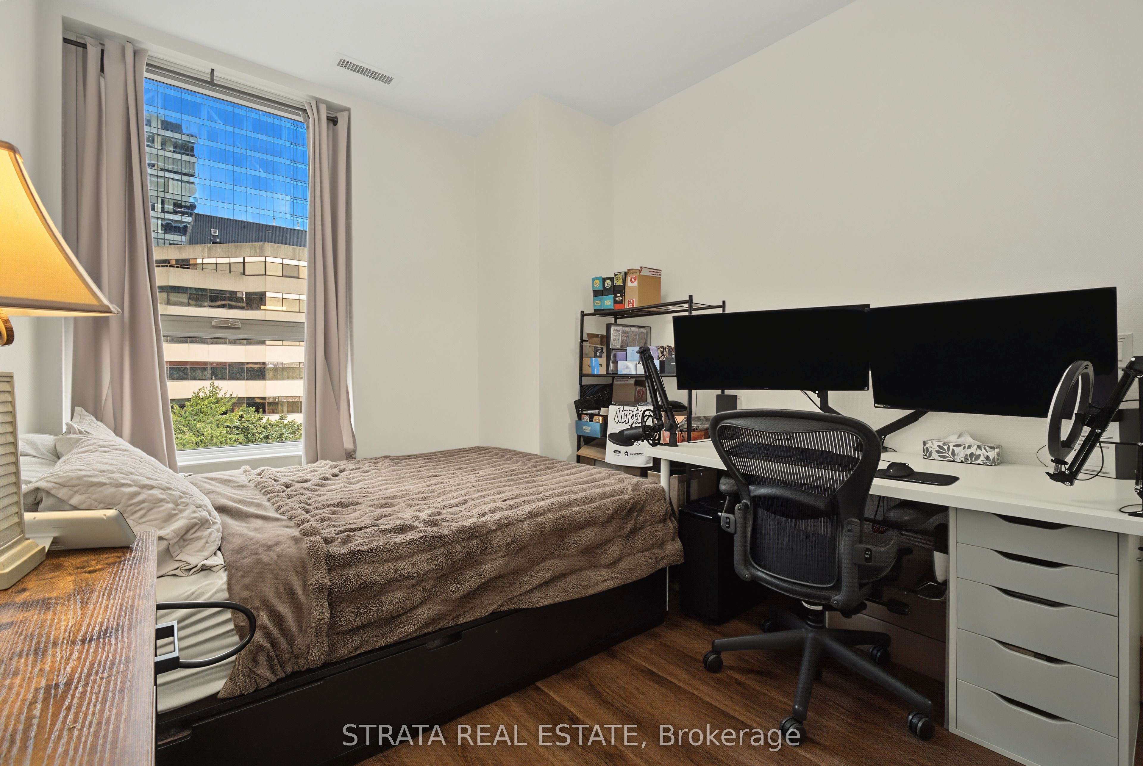 280 Dundas Street W 403, Toronto, ON M5T 0E3 photo 5