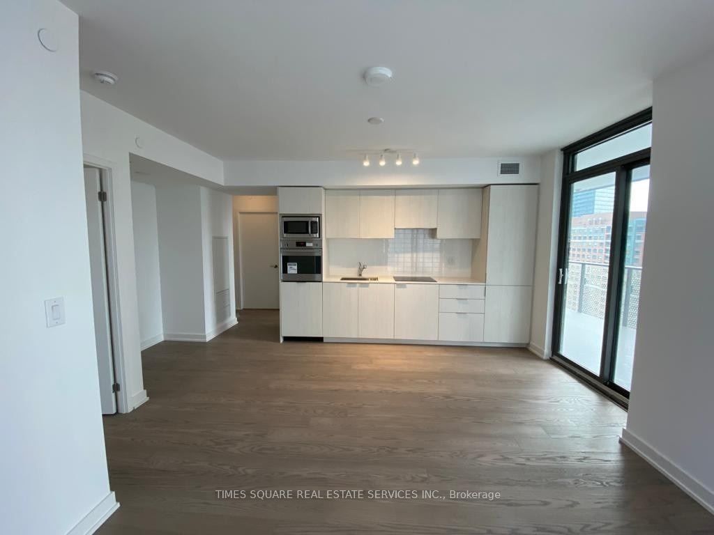 11 Wellesley Street W 1008, Toronto, ON M4Y 0G4 photo 2