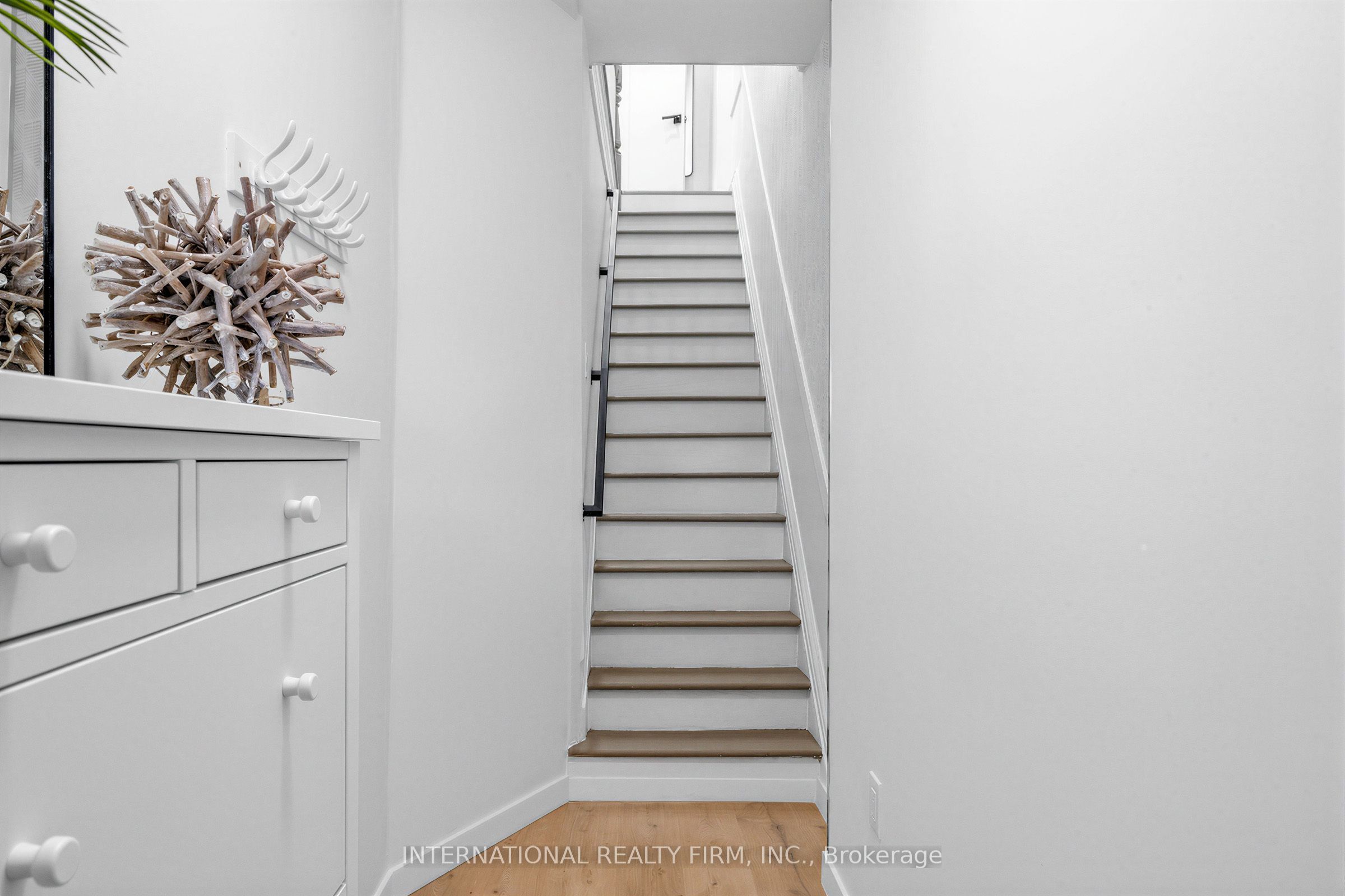 793 Dufferin Street Upper, Toronto, ON M6H 3K8 photo 4