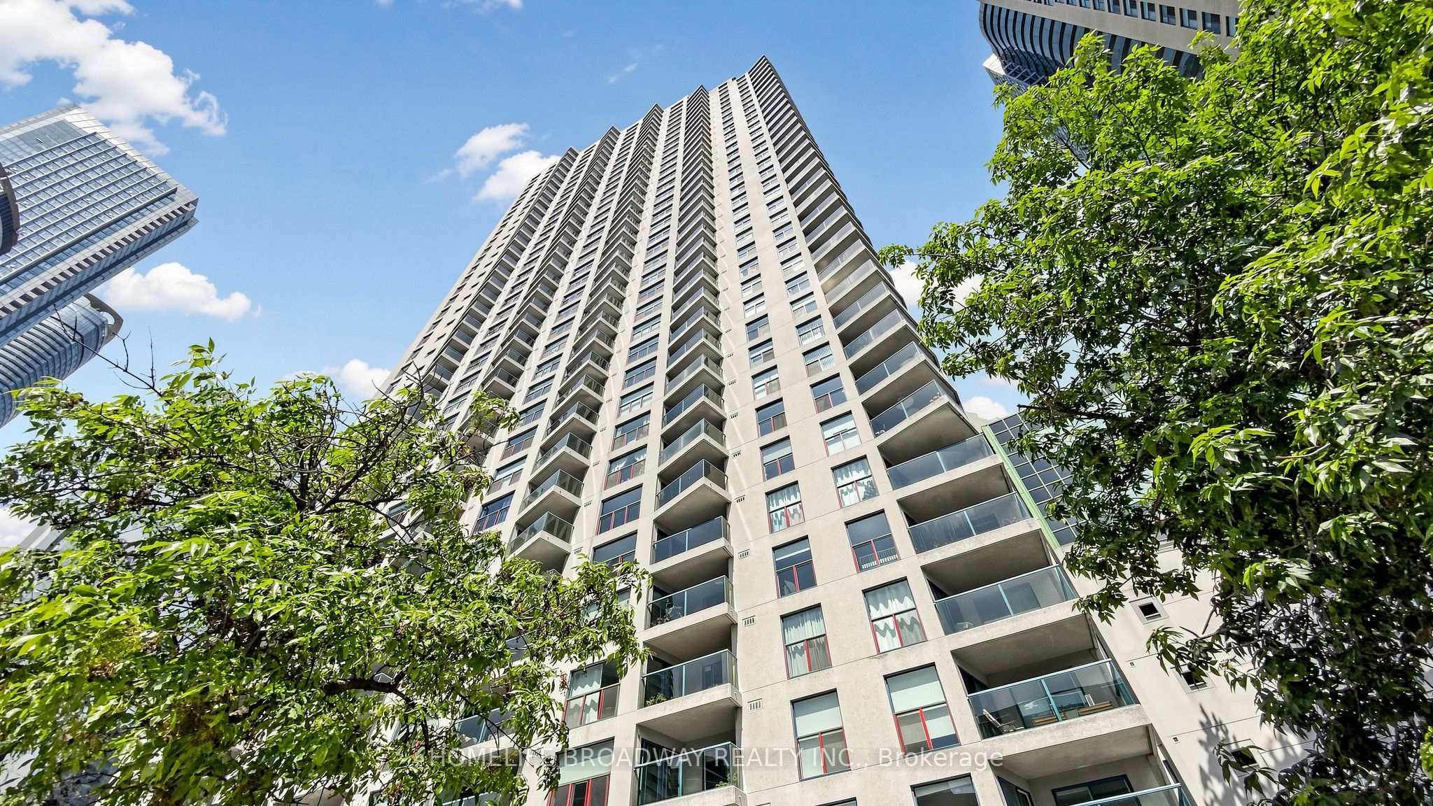 77 Harbour Square 3507, Toronto, ON M5J 2S2 photo 5