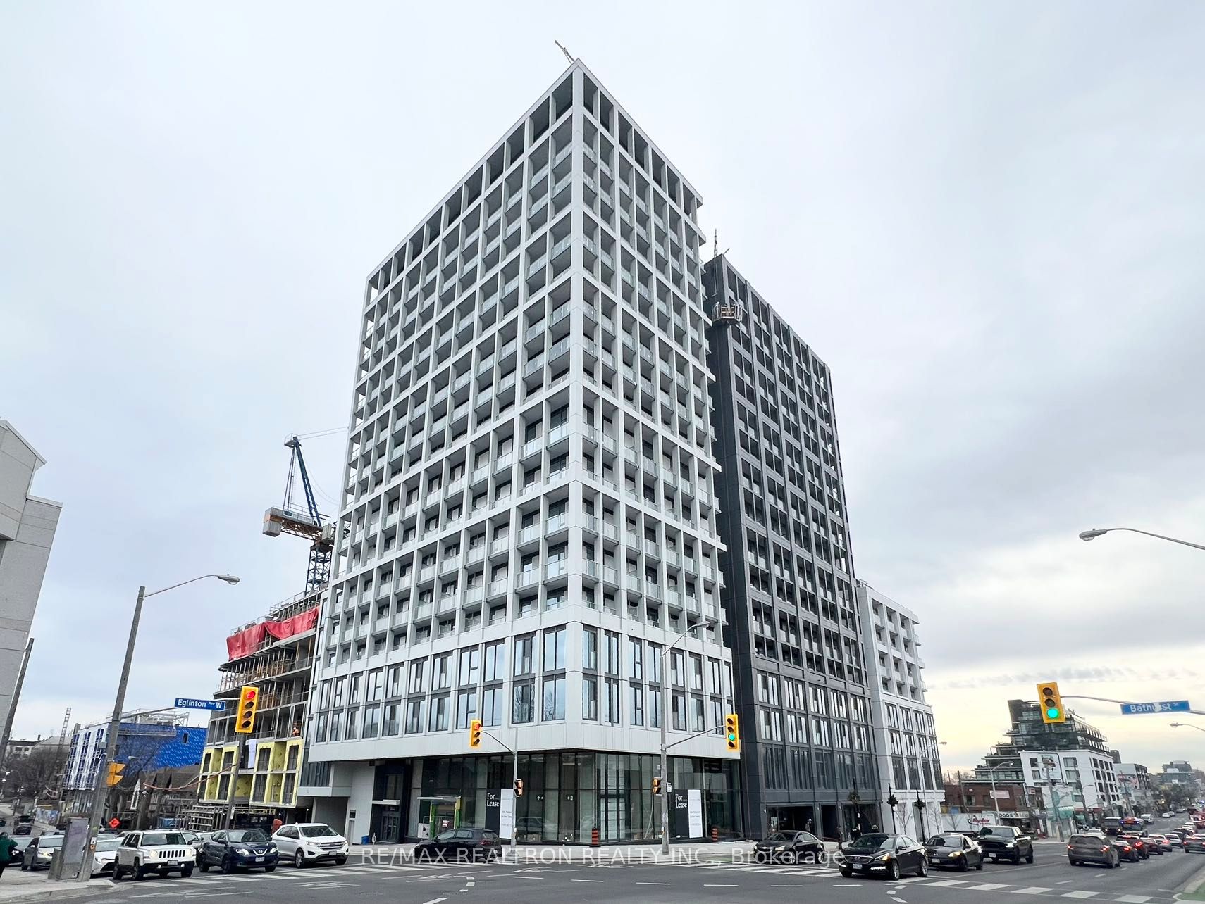 2020 Bathurst Street 207, Toronto, ON M5P 0A6
