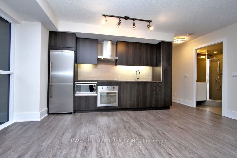 300 Front Street W 1004, Toronto, ON M5V 0E9
