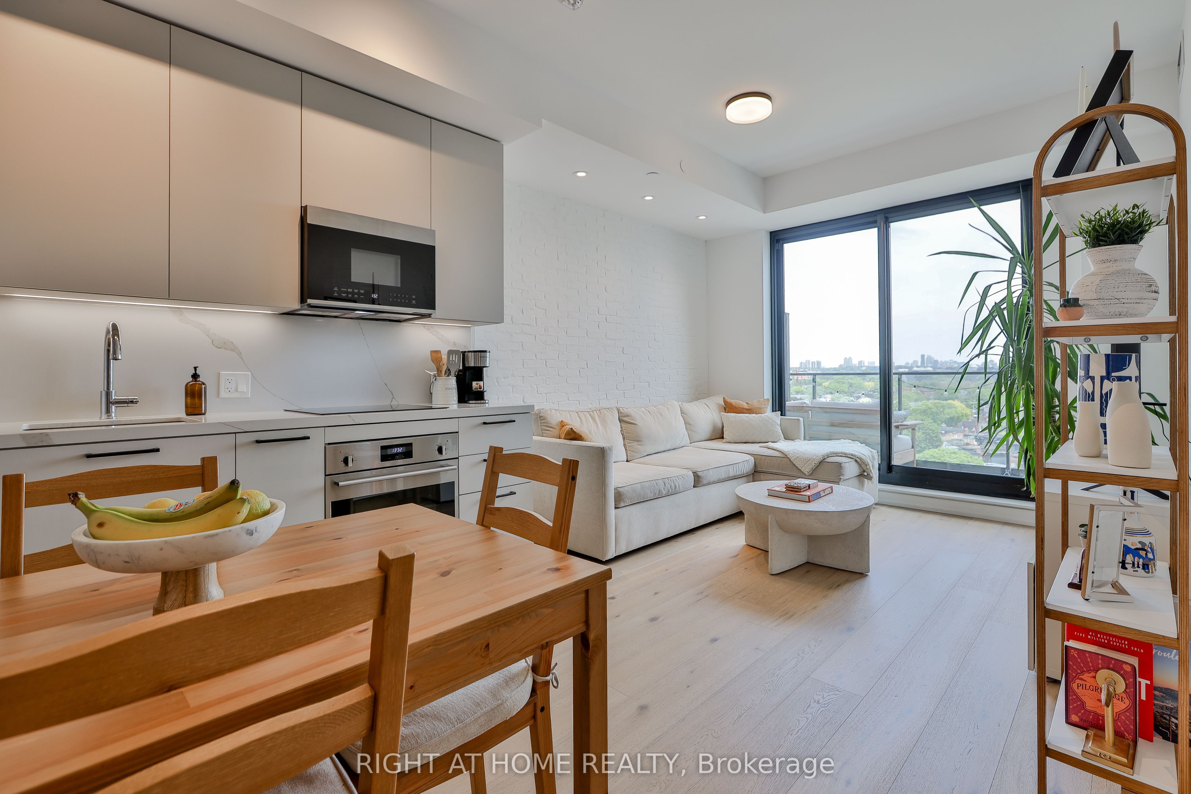 200 Sudbury Street 1007, Toronto, ON M6J 0H1 photo 4