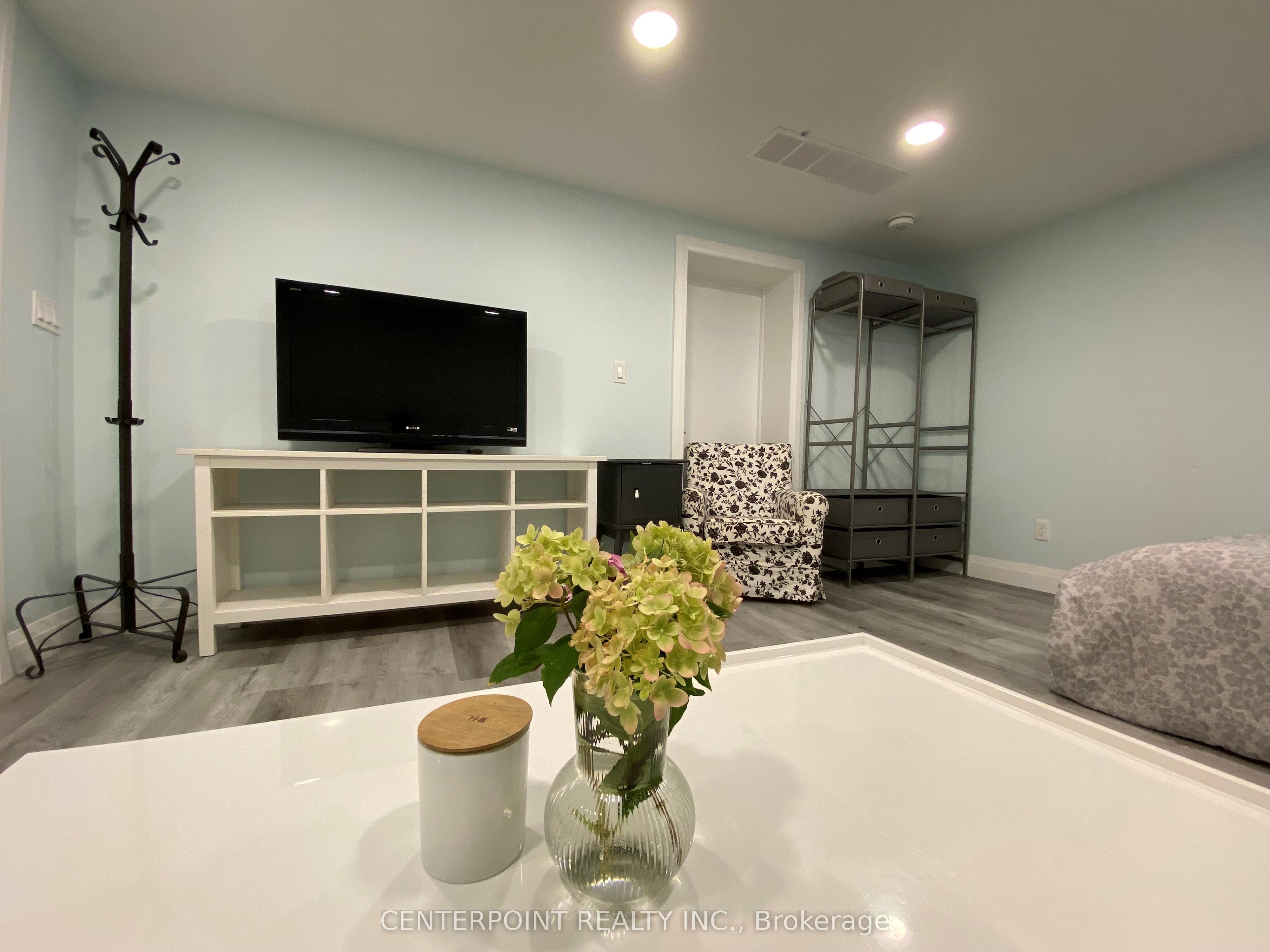 85 Montressor Drive Bmt, Toronto, ON M2P 1Z3 photo 3