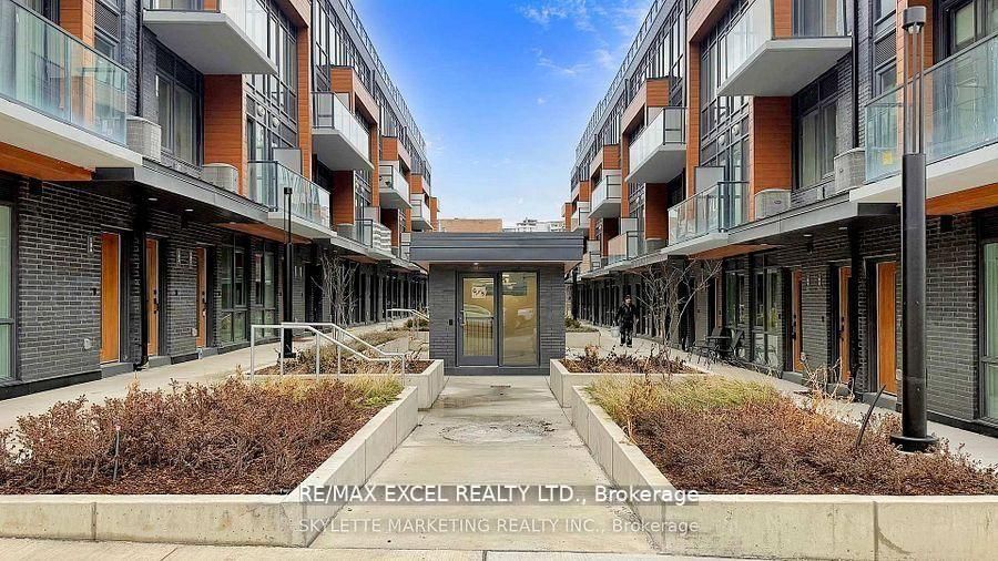 75 Curlew Drive 17, Toronto, ON M3A 0A9 photo 2