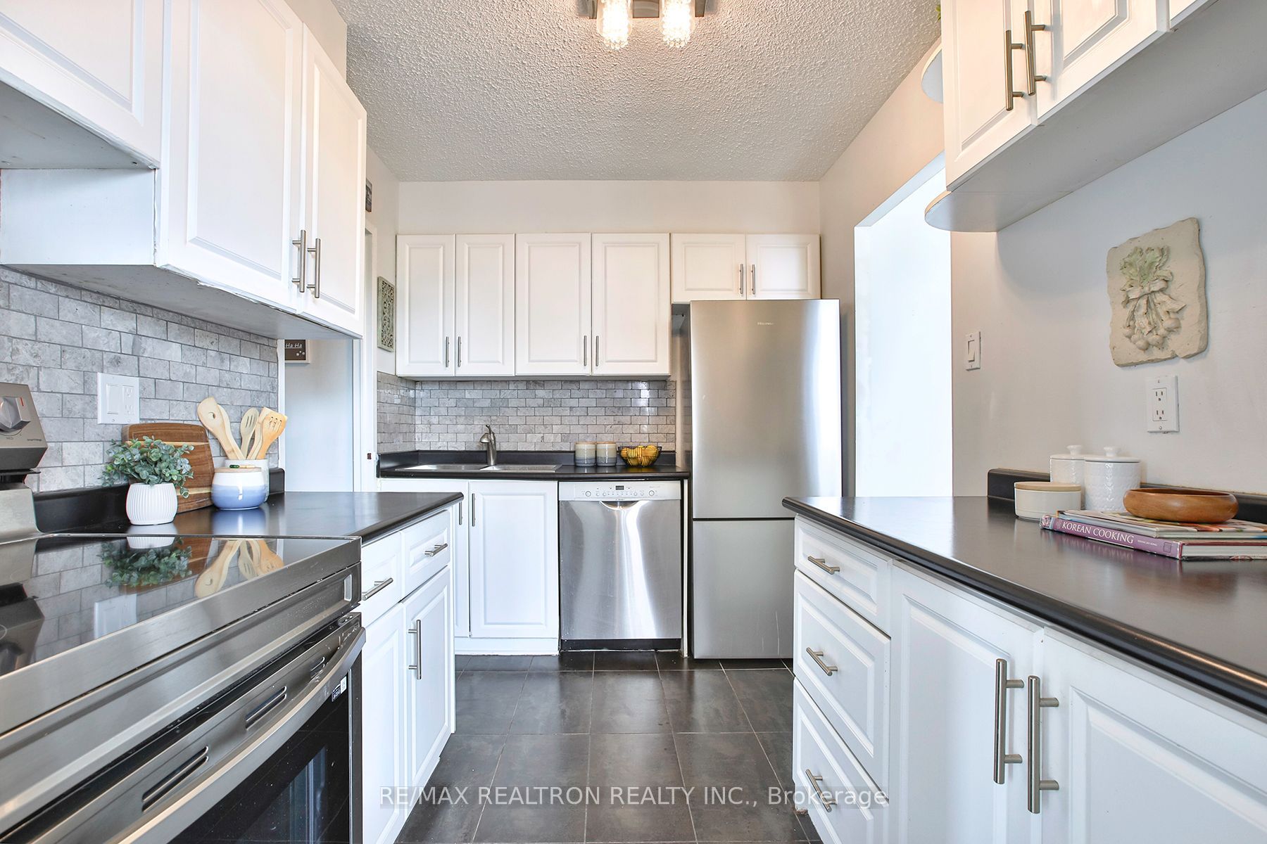 5 Parkway Forest Drive 711, Toronto, ON M2J 1L2 photo 4