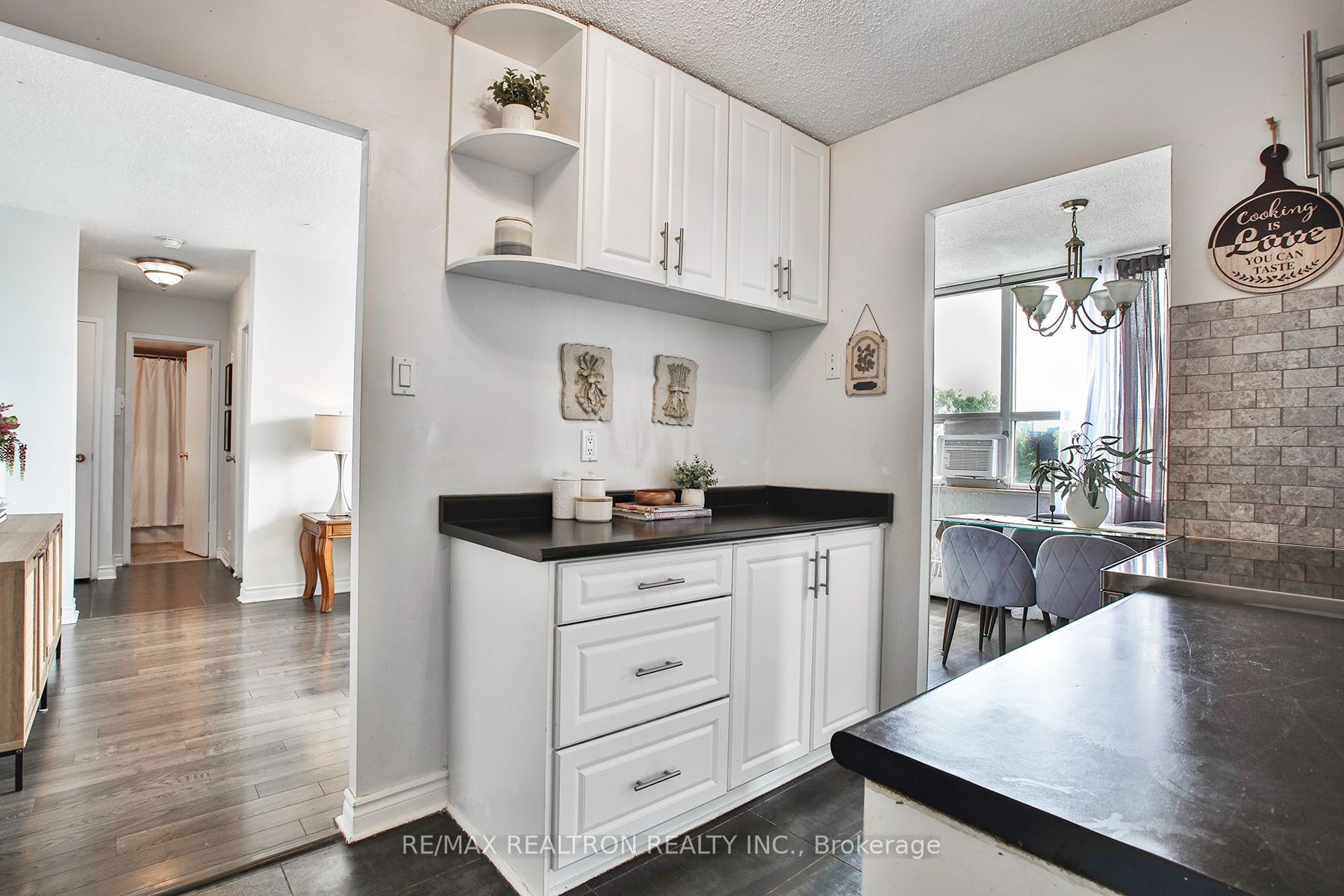 5 Parkway Forest Drive 711, Toronto, ON M2J 1L2 photo 5